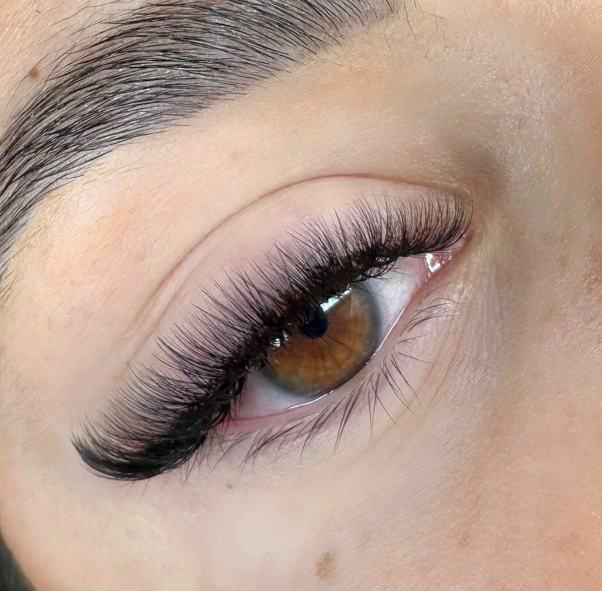 Lashes Beauty by N - Extention de cils - Épilation Cugnaux - Lashes Beauty by N - Extention de cils - Photo Galerie - OneBooking