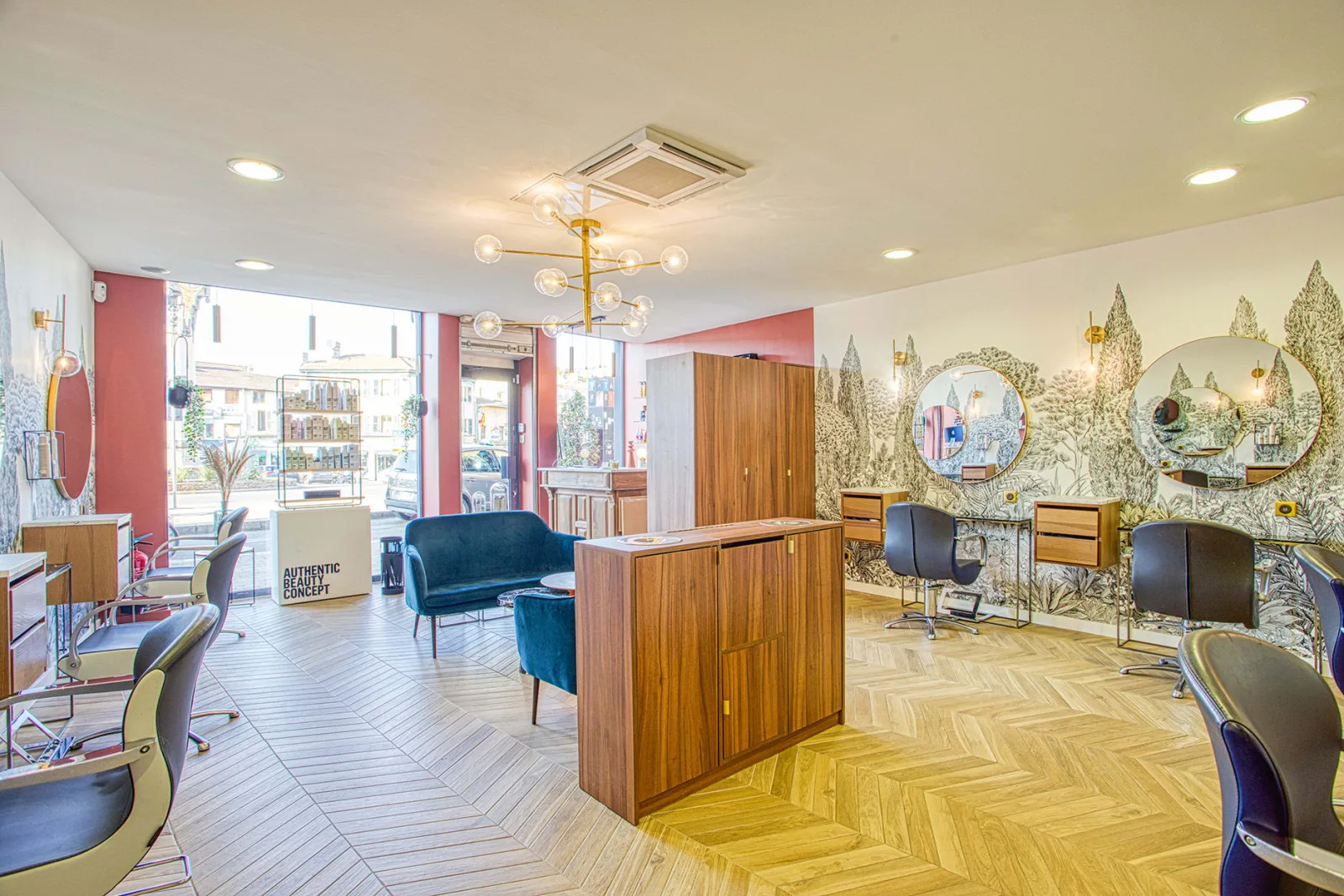 Charly Maitre - Coiffure Tassin-la-Demi-Lune - Charly Maitre - Photo Galerie - OneBooking
