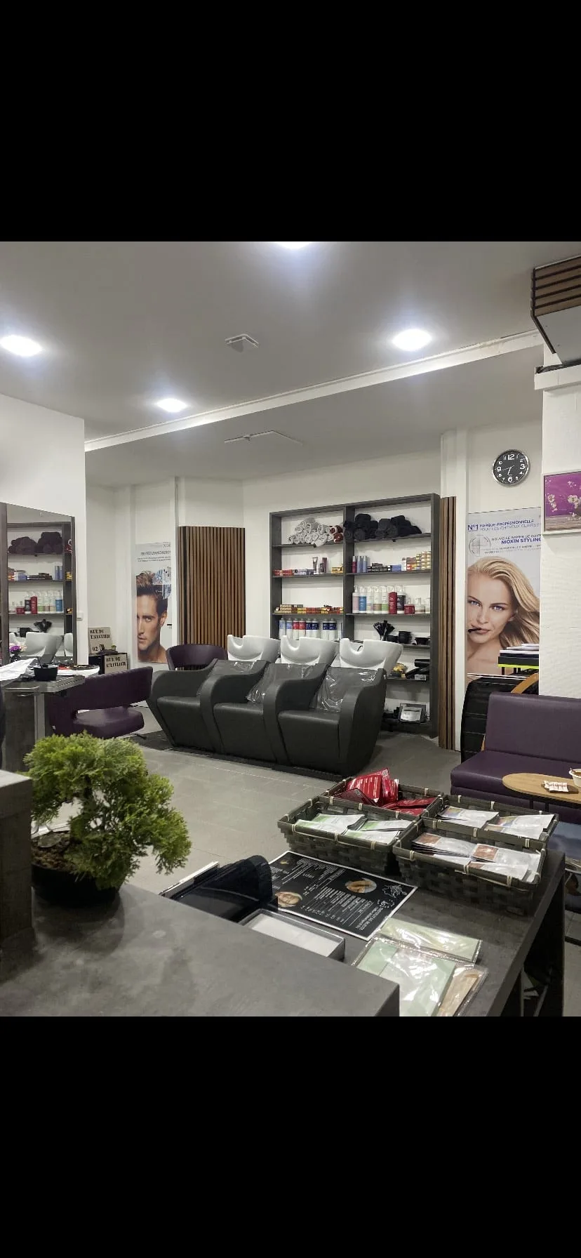 As La Joie Pour Elle - Coiffure La Rochelle - As La Joie Pour Elle - Photo Galerie - OneBooking