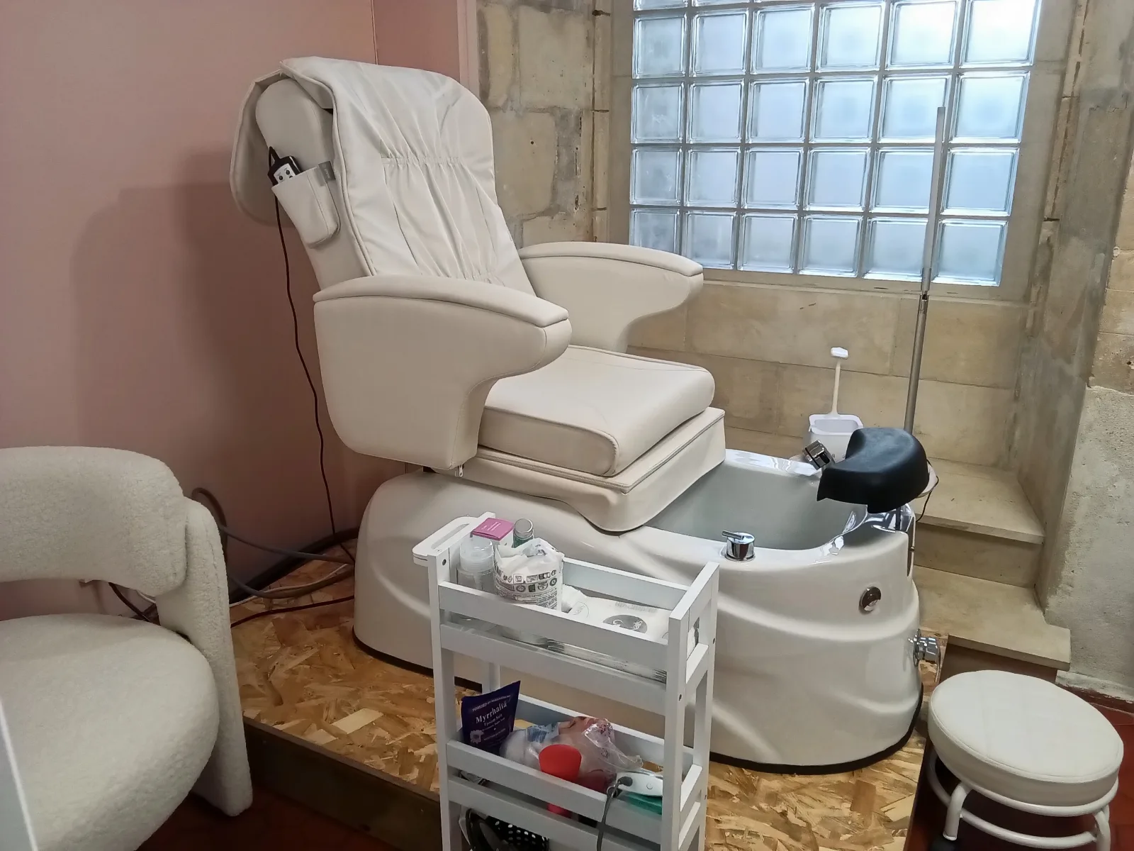 BEAUTY CONCEPT - Onglerie La Rochelle - BEAUTY CONCEPT - Photo Galerie - OneBooking