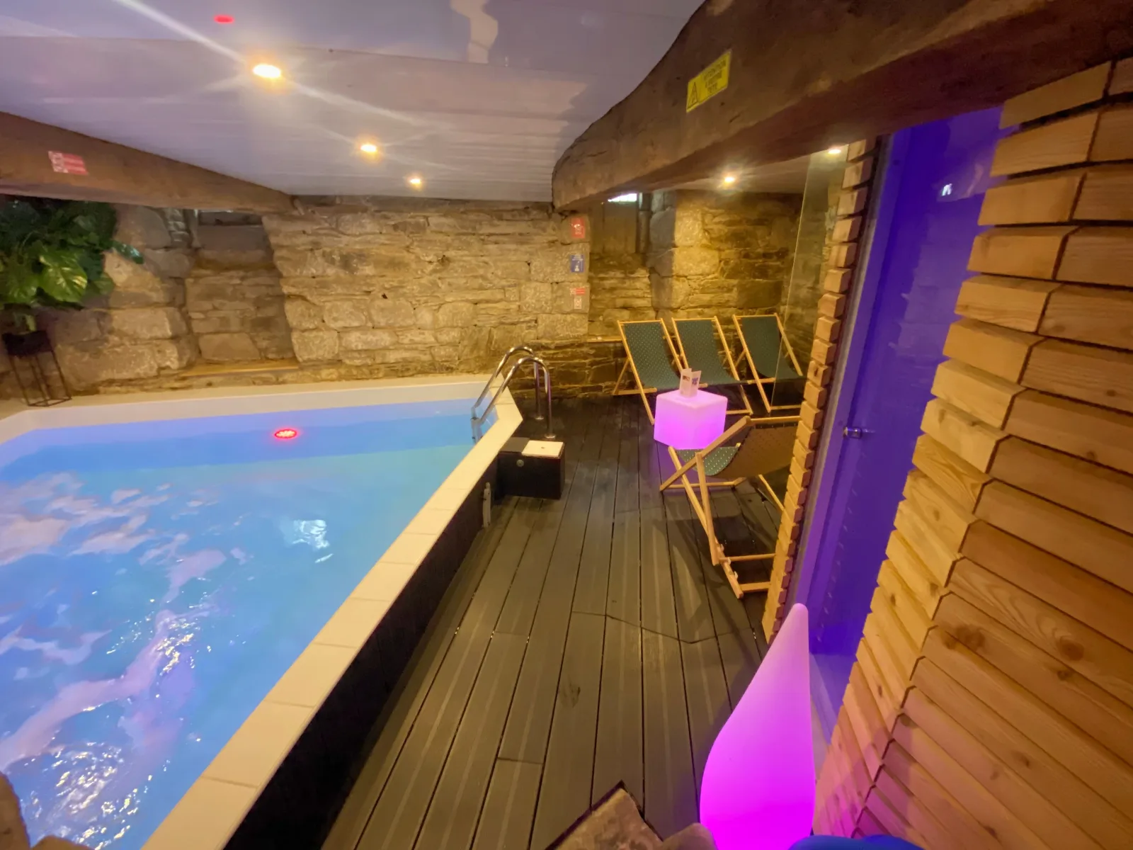 Plaisir des Sens - SPA privé - Massage Lannion - Plaisir des Sens - SPA privé - Photo Galerie - OneBooking