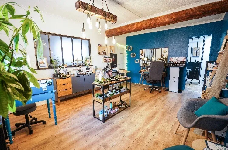 Chloé L’Atelier Beauté - Onglerie Tassin-la-Demi-Lune - Chloé L’Atelier Beauté - Photo Galerie - OneBooking