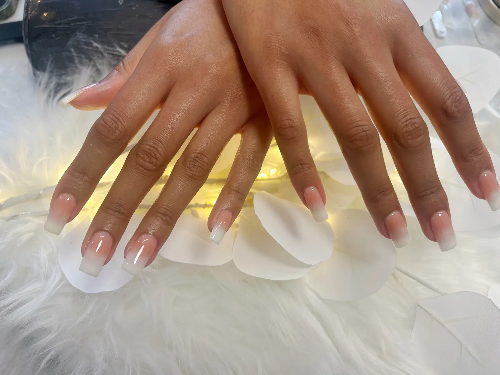 Glow up Nails & Beauty - Institut de beauté Melun - Glow up Nails & Beauty - Photo Galerie - OneBooking