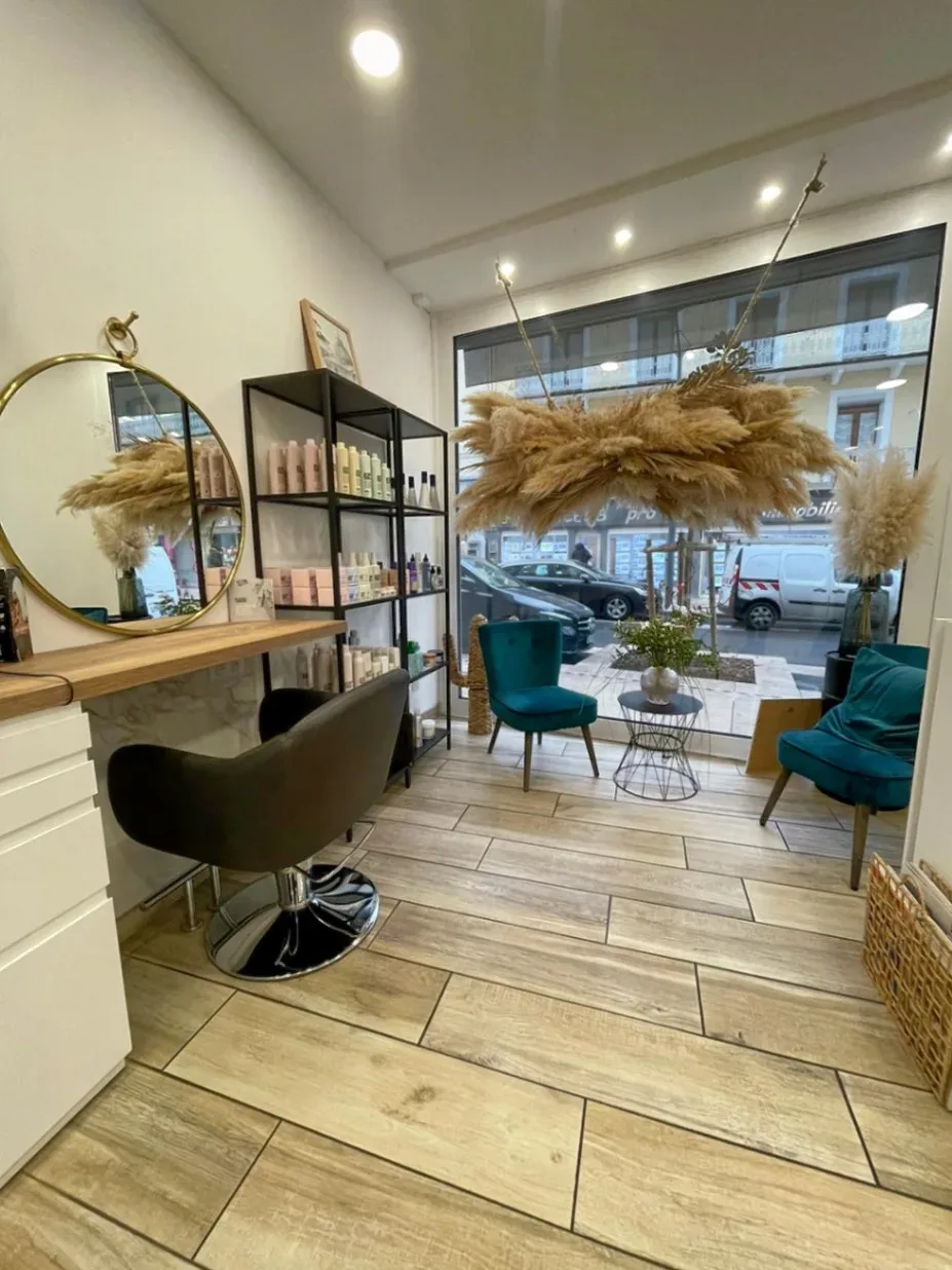 CALI - Coiffure Vichy - CALI - Photo Galerie - OneBooking