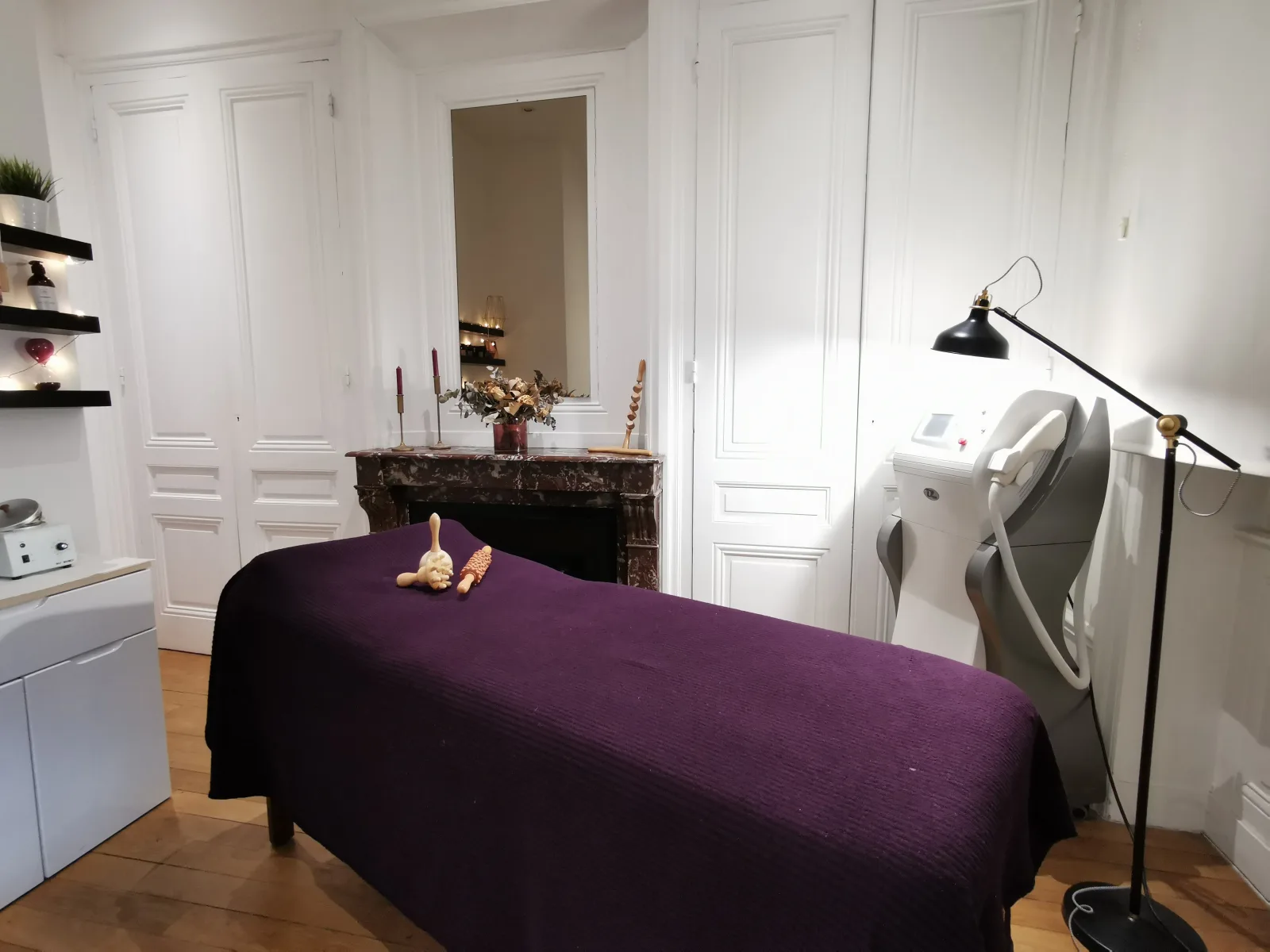Caroline - Chez Louis Lorenzo - Institut de beauté Tassin-la-Demi-Lune - Caroline - Chez Louis Lorenzo - Photo Galerie - OneBooking