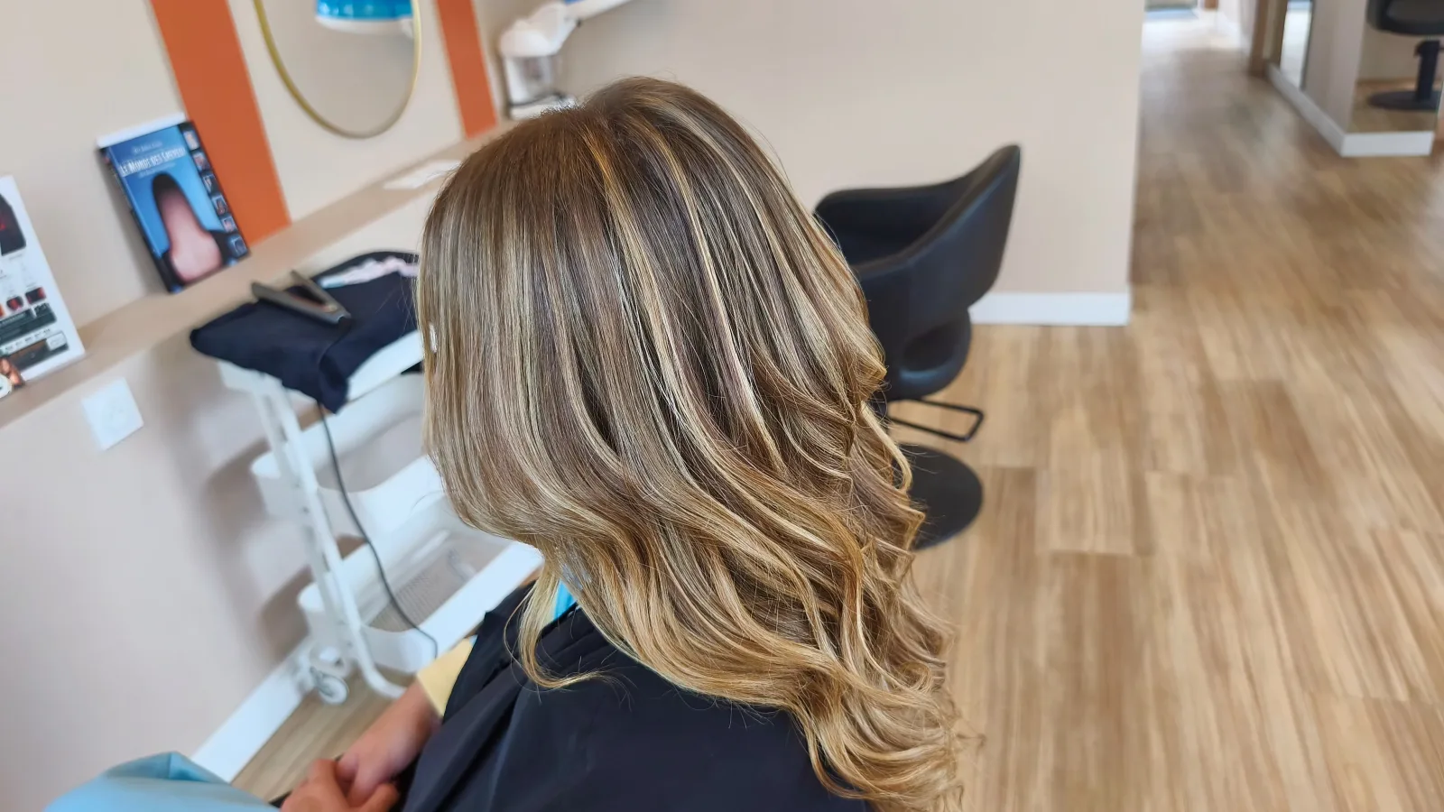 Ello Hair Coiffure - Coiffure Mouans-Sartoux - Ello Hair Coiffure - Photo Galerie - OneBooking