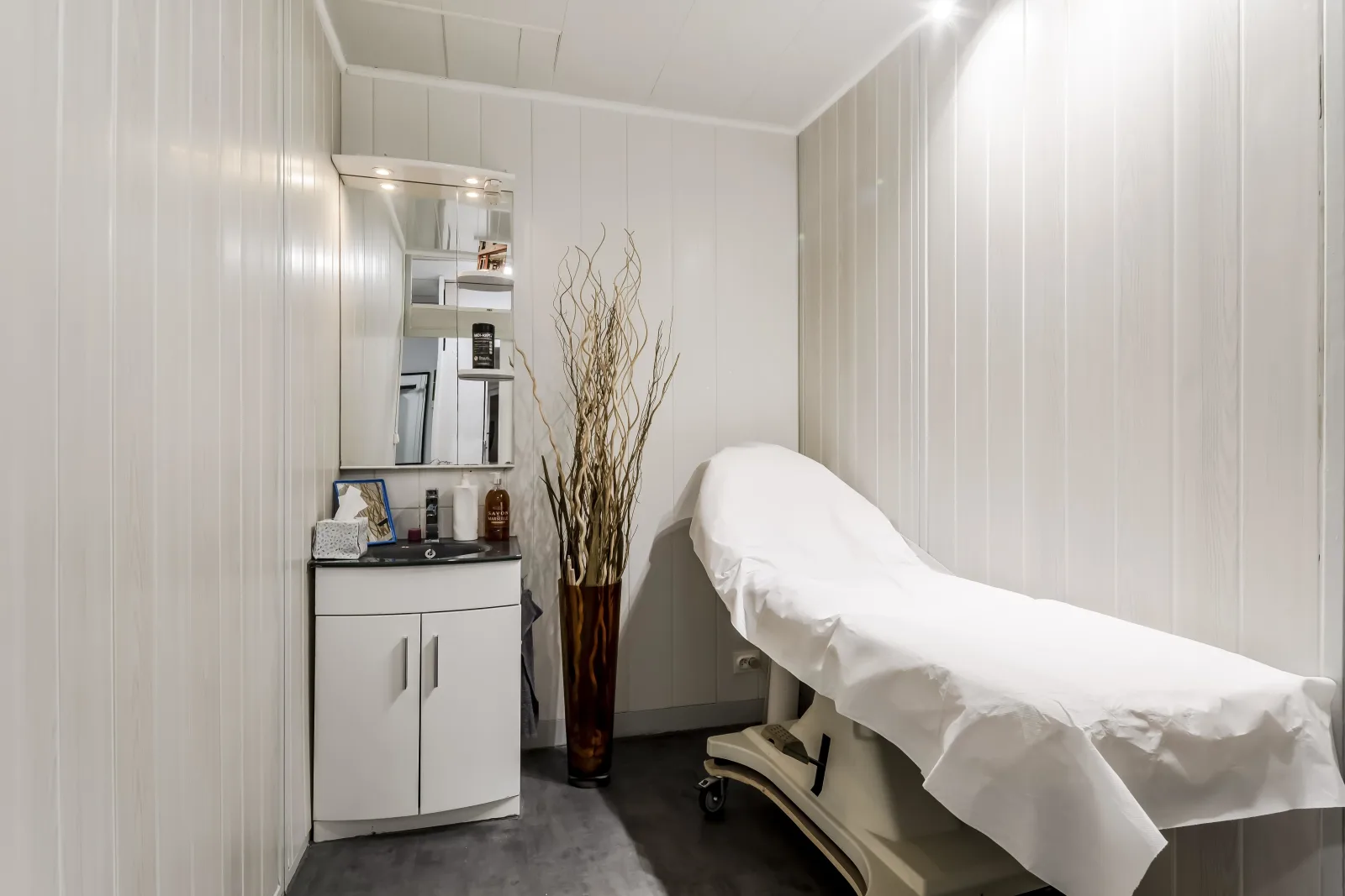 Institut Silly Beauté - Onglerie Boulogne-Billancourt - Institut Silly Beauté - Photo Galerie - OneBooking