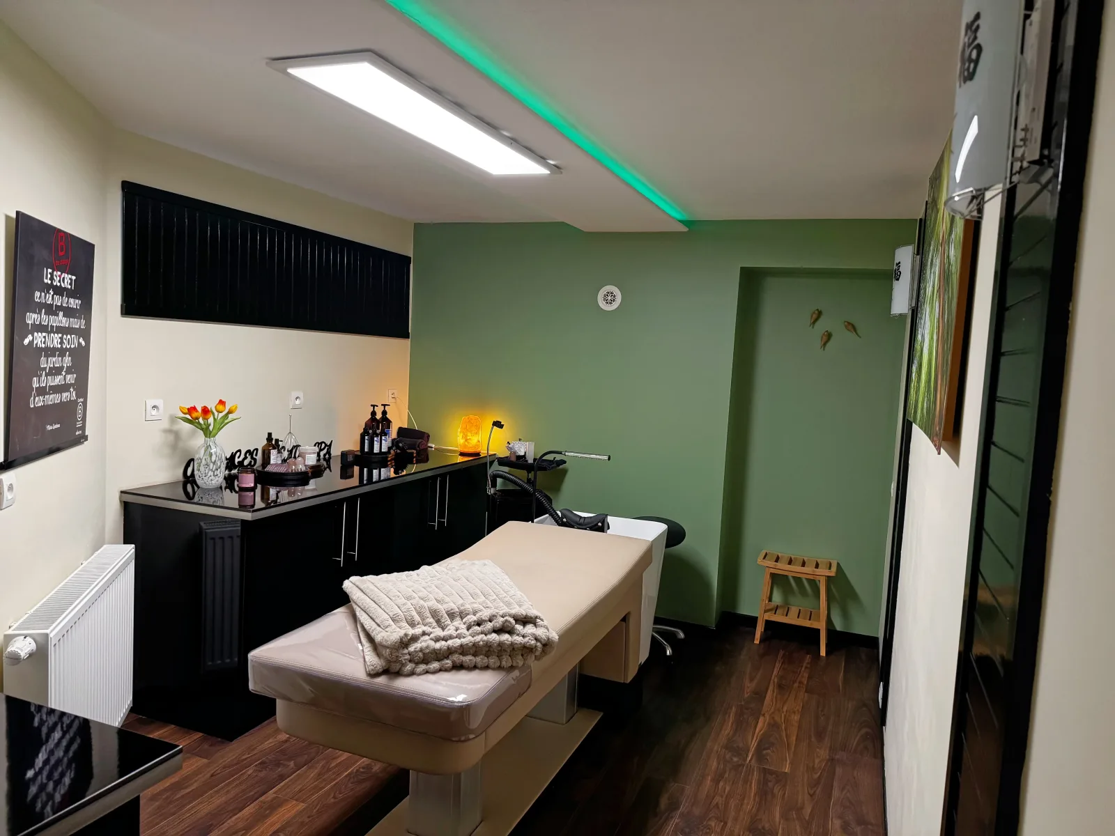 O 2 Visages - Coiffure Saint-Avold - O 2 Visages - Photo Galerie - OneBooking