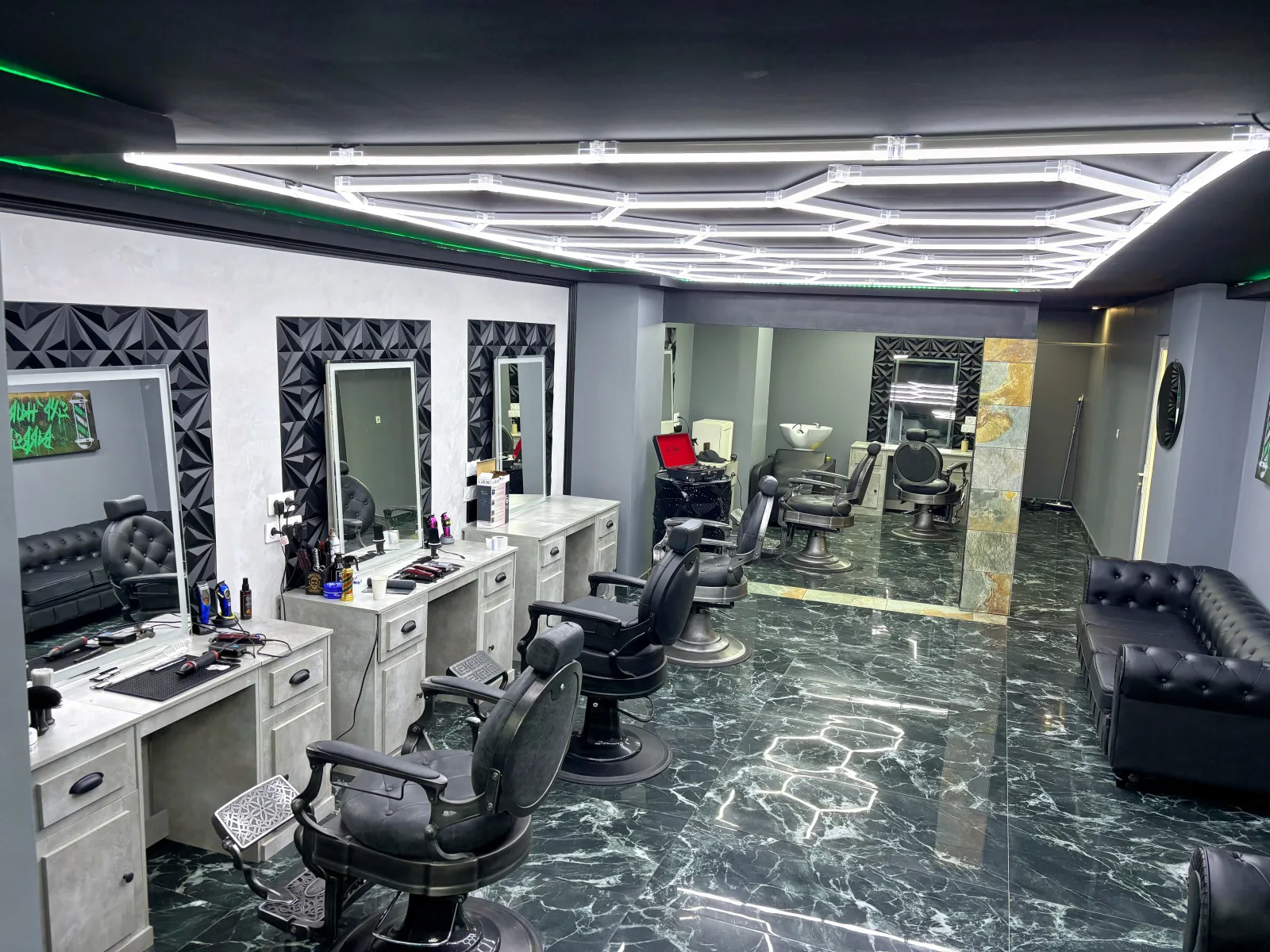 BK Barber - Coiffure Orange - BK Barber - Photo Galerie - OneBooking