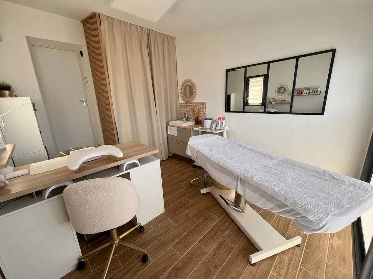 Beauté Dasi - Onglerie Redessan - Beauté Dasi - Photo Galerie - OneBooking
