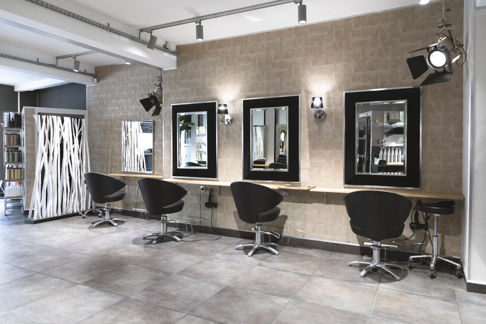 Tendances figaro - Coiffure Joué-lès-Tours - Tendances figaro - Photo Galerie - OneBooking