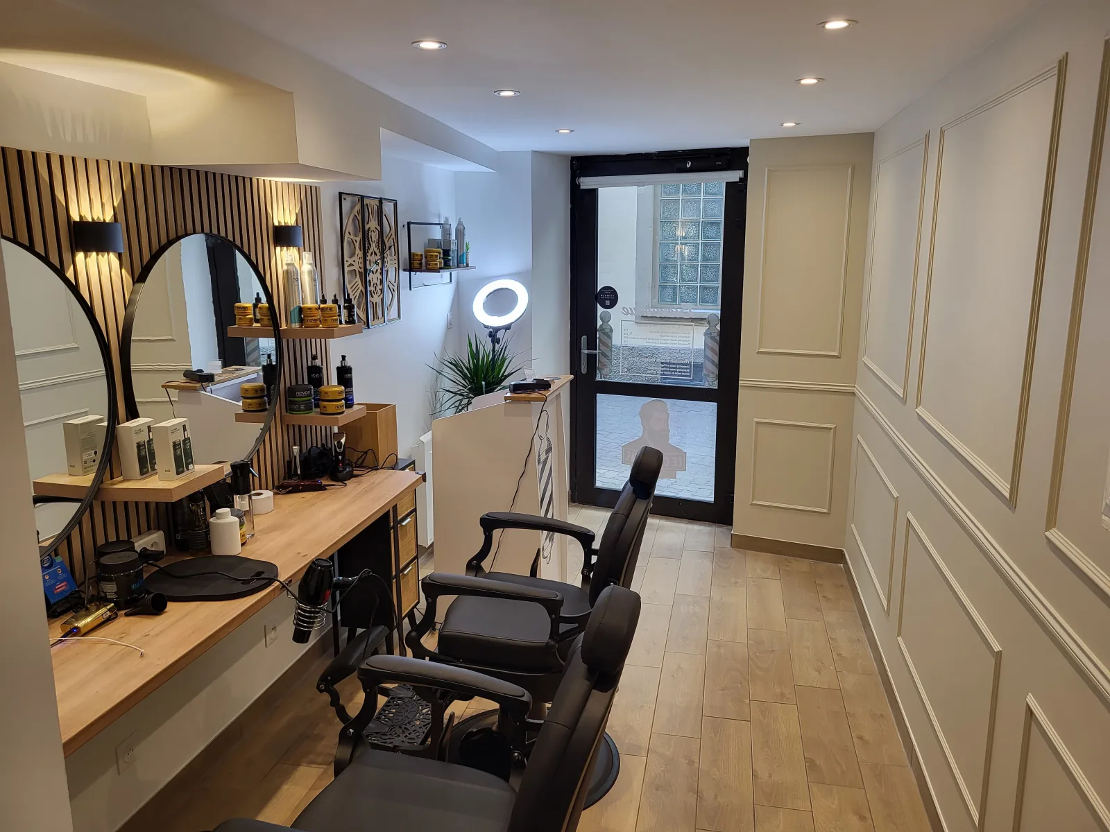 Le charisme coiffeur/barbier - Coiffure Strasbourg - Le charisme coiffeur/barbier - Photo Galerie - OneBooking