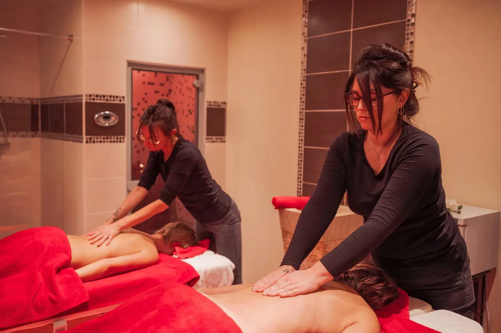 Divine beauté - Institut - Hammam - Spa - Onglerie Lisieux - Divine beauté - Institut - Hammam - Spa - Photo Galerie - OneBooking