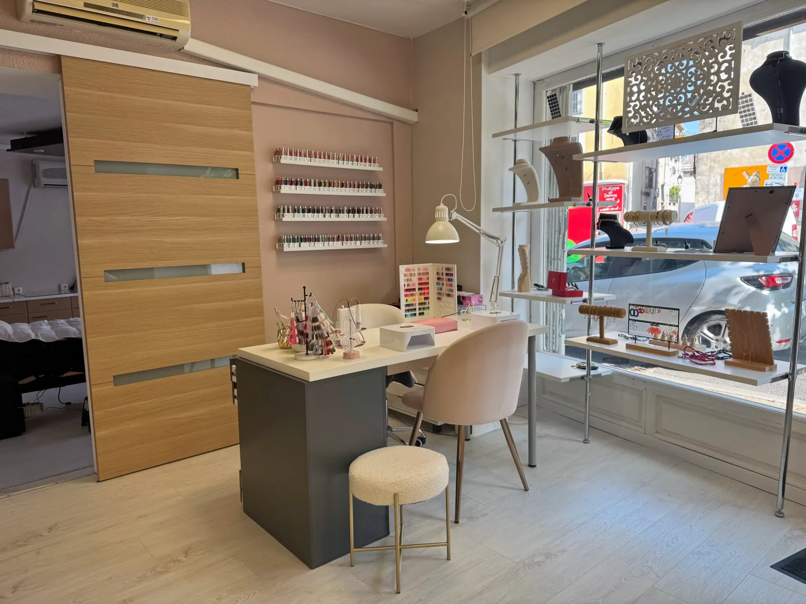Mademoiselle Nail’s - Onglerie Paulhan - Mademoiselle Nail’s - Photo Galerie - OneBooking
