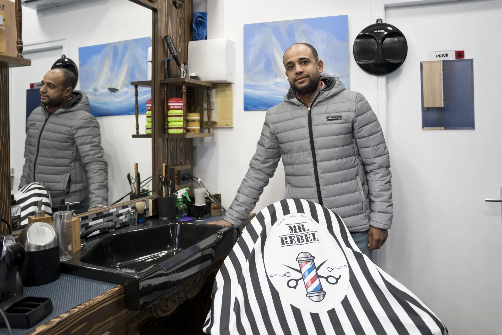Monsieur H. Coiffeur Barbier - Coiffure La Rochelle - Monsieur H. Coiffeur Barbier - Photo Galerie - OneBooking