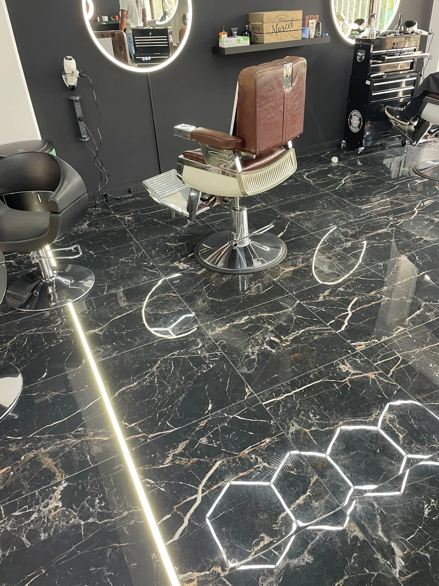 Anarchy Barber Palaiseau - Coiffure Palaiseau  - Anarchy Barber Palaiseau - Photo Galerie - OneBooking