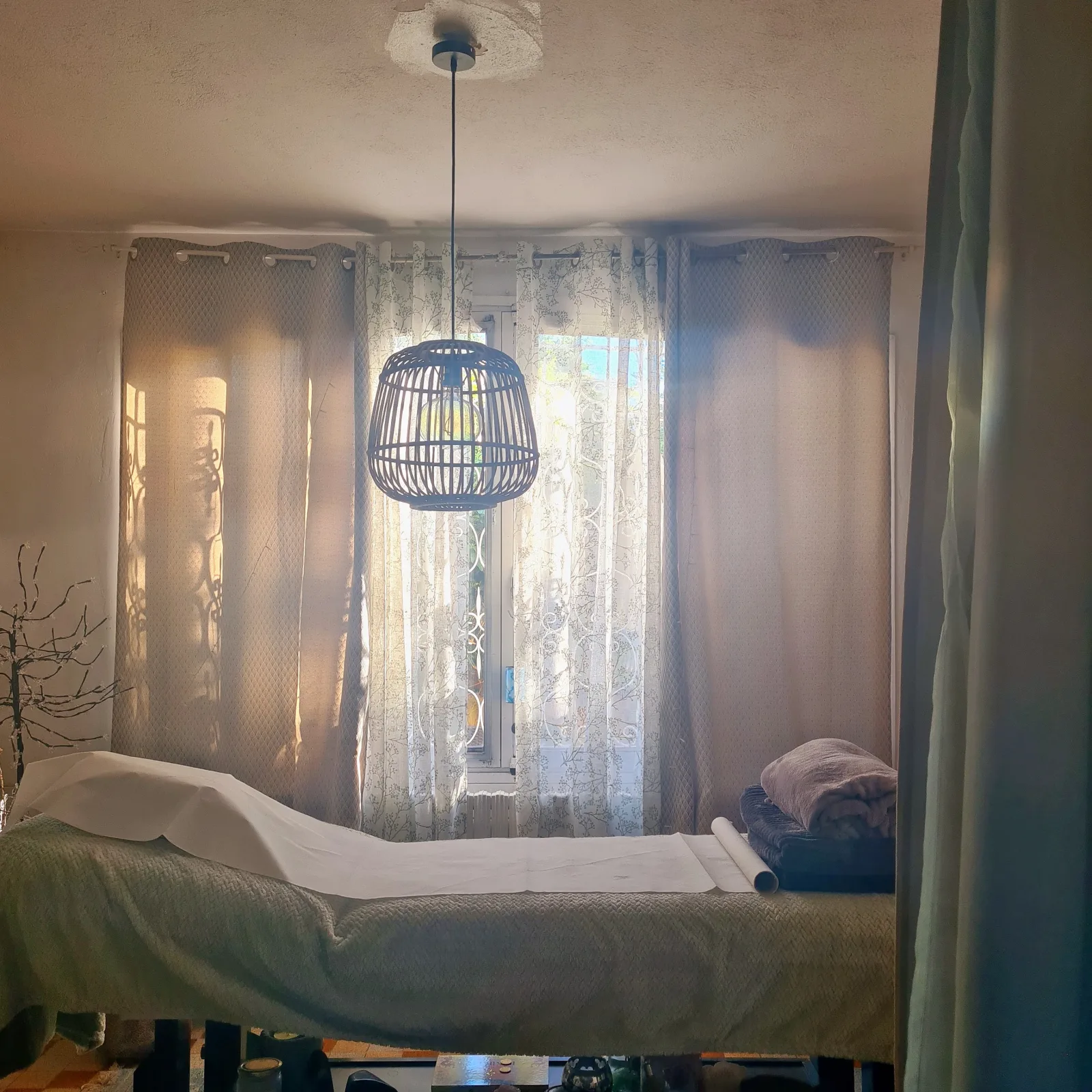 Dermotop By Caroline - Soins Esthétique & Énergétique - Massage La Seyne-sur-Mer - Dermotop By Caroline - Soins Esthétique & Énergétique - Photo Galerie - OneBooking