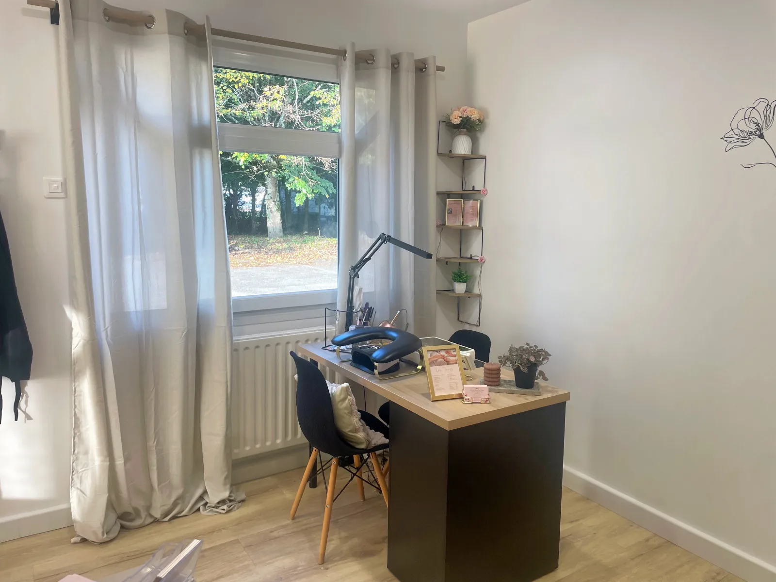 Les jolis Blooms - Instant Beauté - Coiffure Bouaye - Les jolis Blooms - Instant Beauté - Photo Galerie - OneBooking