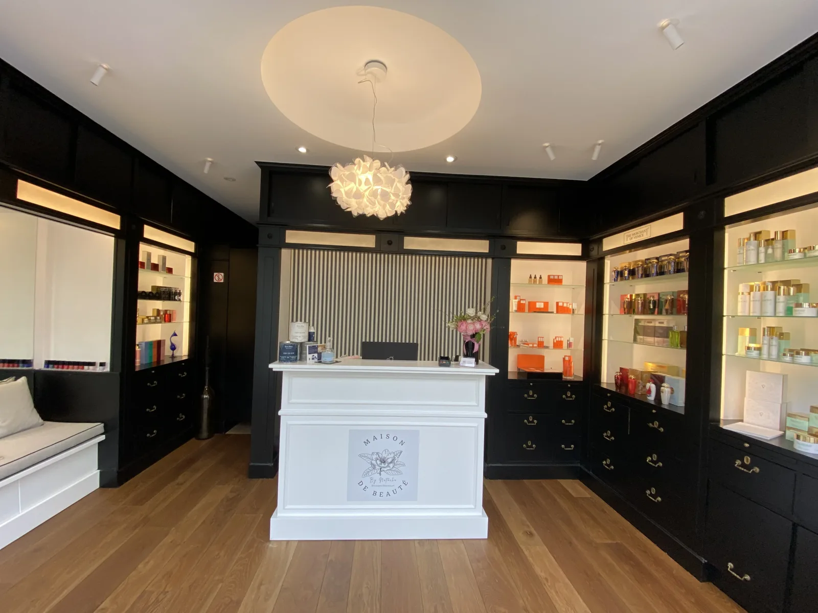 Maison de Beauté by Natacha - Onglerie Boulogne-Billancourt - Maison de Beauté by Natacha - Photo Galerie - OneBooking