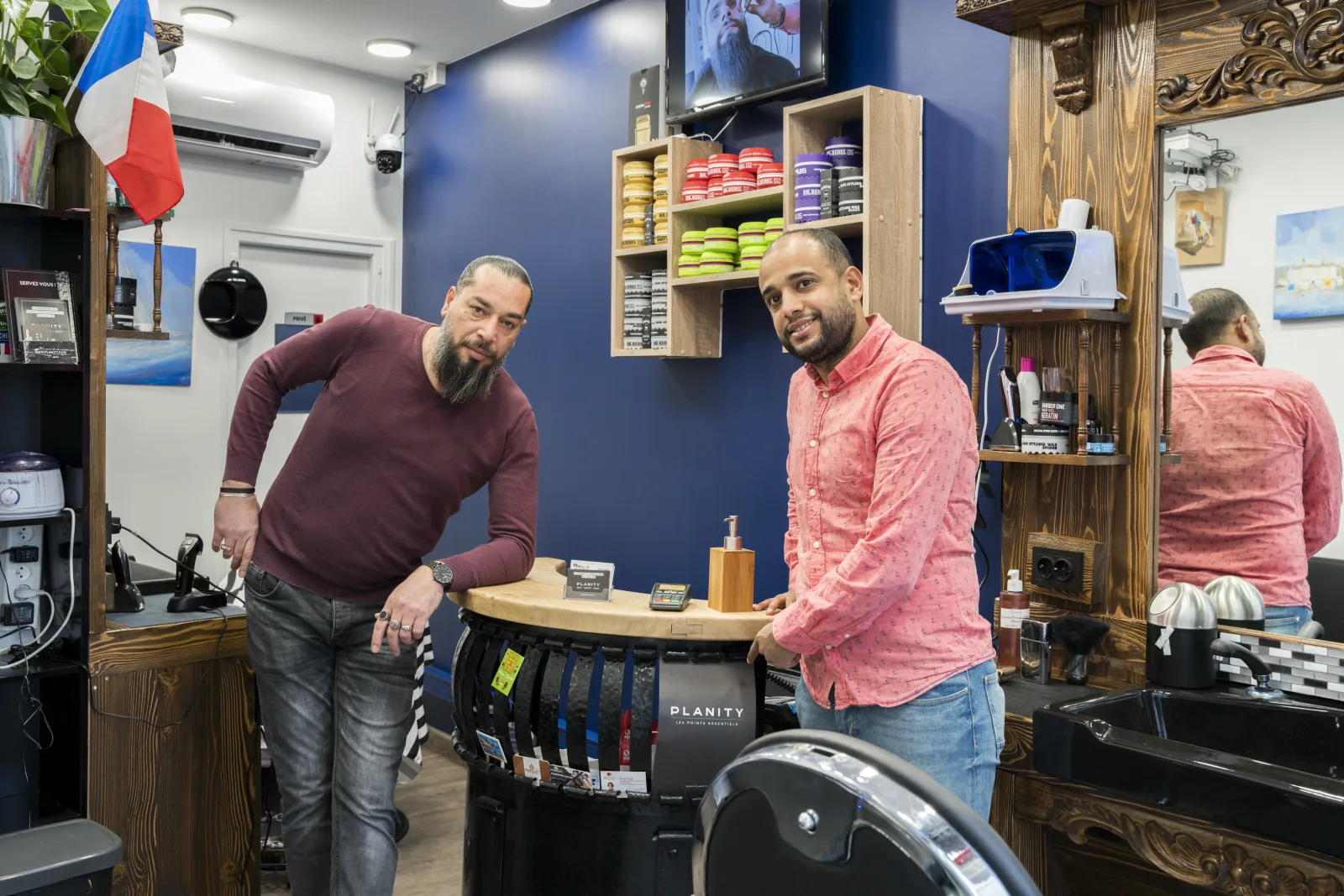 Monsieur H. Coiffeur Barbier - Coiffure La Rochelle - Monsieur H. Coiffeur Barbier - Photo Galerie - OneBooking