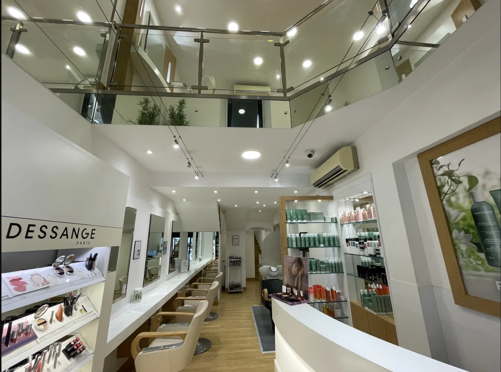 DESSANGE - Porto-Vecchio - Coiffure Porto-Vecchio - DESSANGE - Porto-Vecchio - Photo Galerie - OneBooking