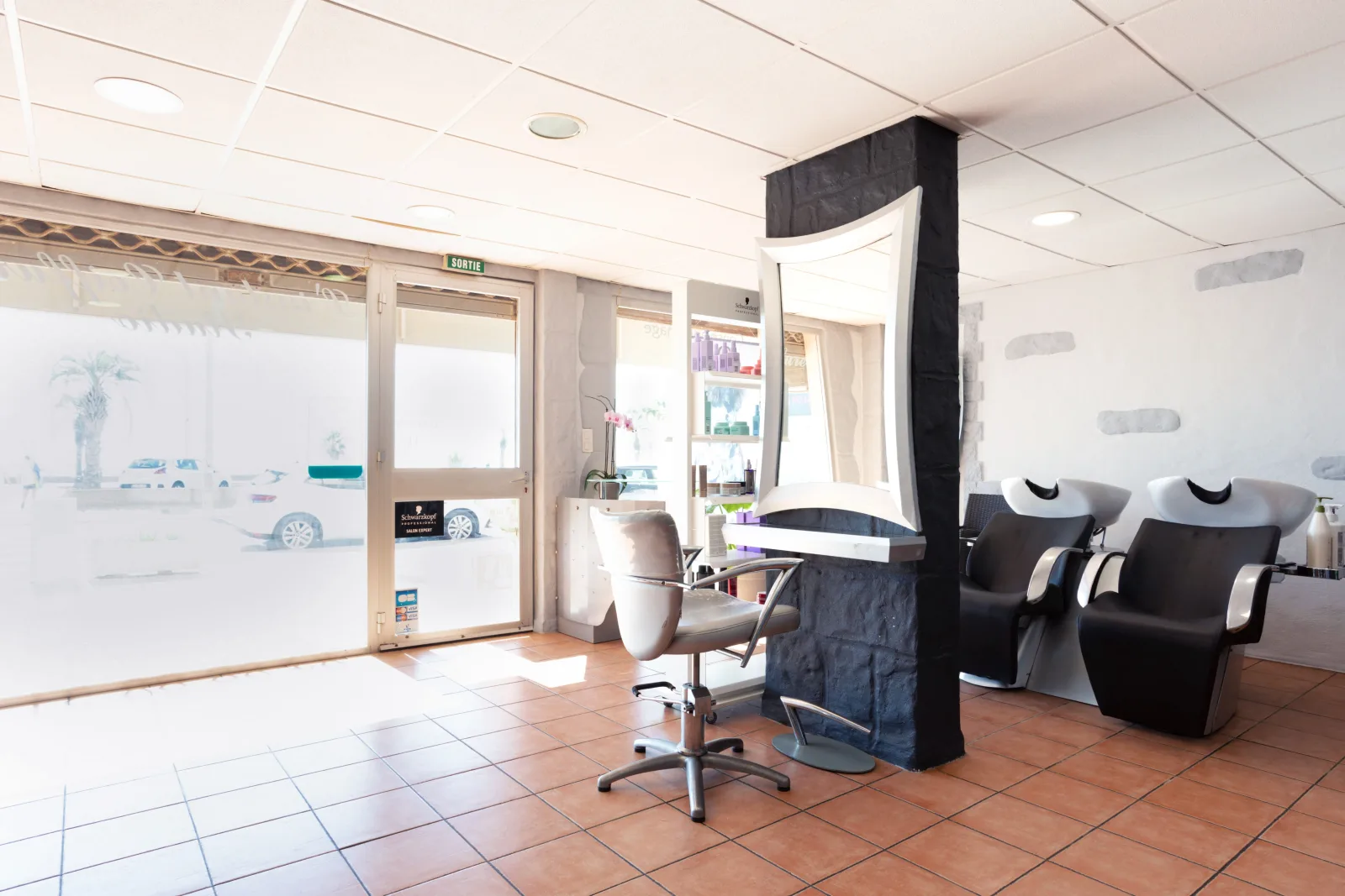 L'instant coiffure Studio - Coiffure Canet-en-Roussillon - L'instant coiffure Studio - Photo Galerie - OneBooking