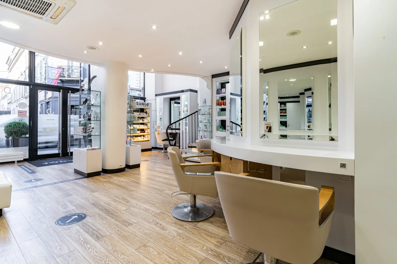 DESSANGE - Melun - Coiffure Melun - DESSANGE - Melun - Photo Galerie - OneBooking