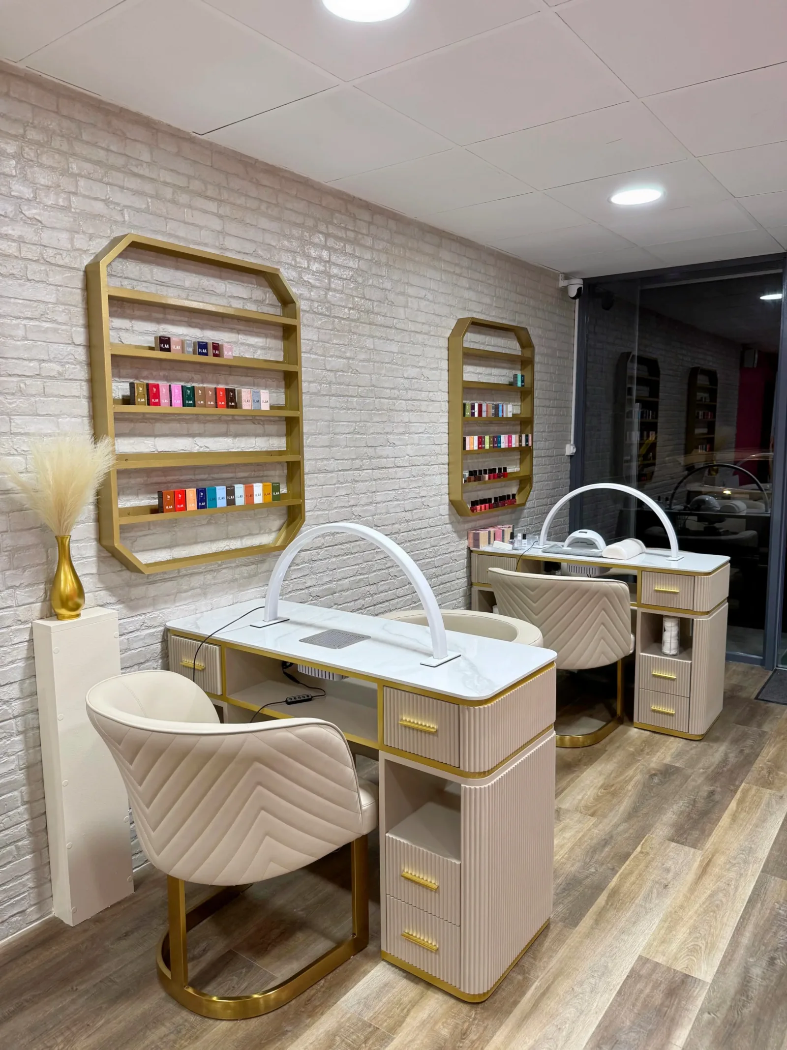 Lazoya - Onglerie La Rochelle - Lazoya - Photo Galerie - OneBooking