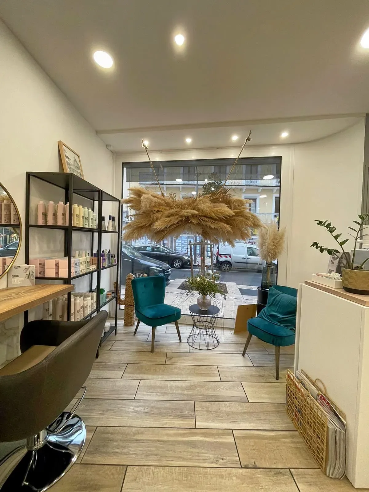 CALI - Coiffure Vichy - CALI - Photo Galerie - OneBooking