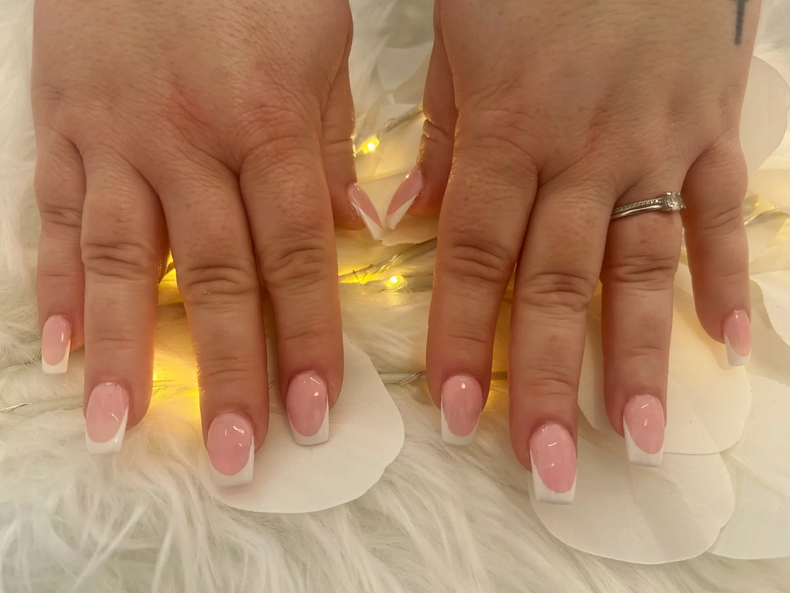 Glow up Nails & Beauty - Institut de beauté Melun - Glow up Nails & Beauty - Photo Galerie - OneBooking