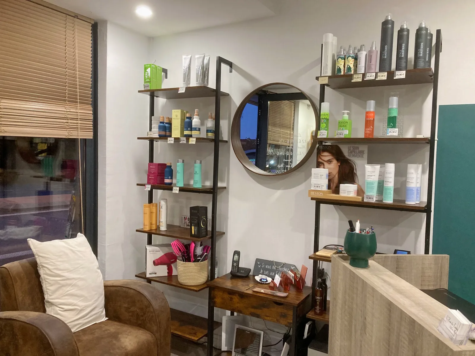 L Hair Du Temps - Coiffure La Seyne-sur-Mer - L Hair Du Temps - Photo Galerie - OneBooking