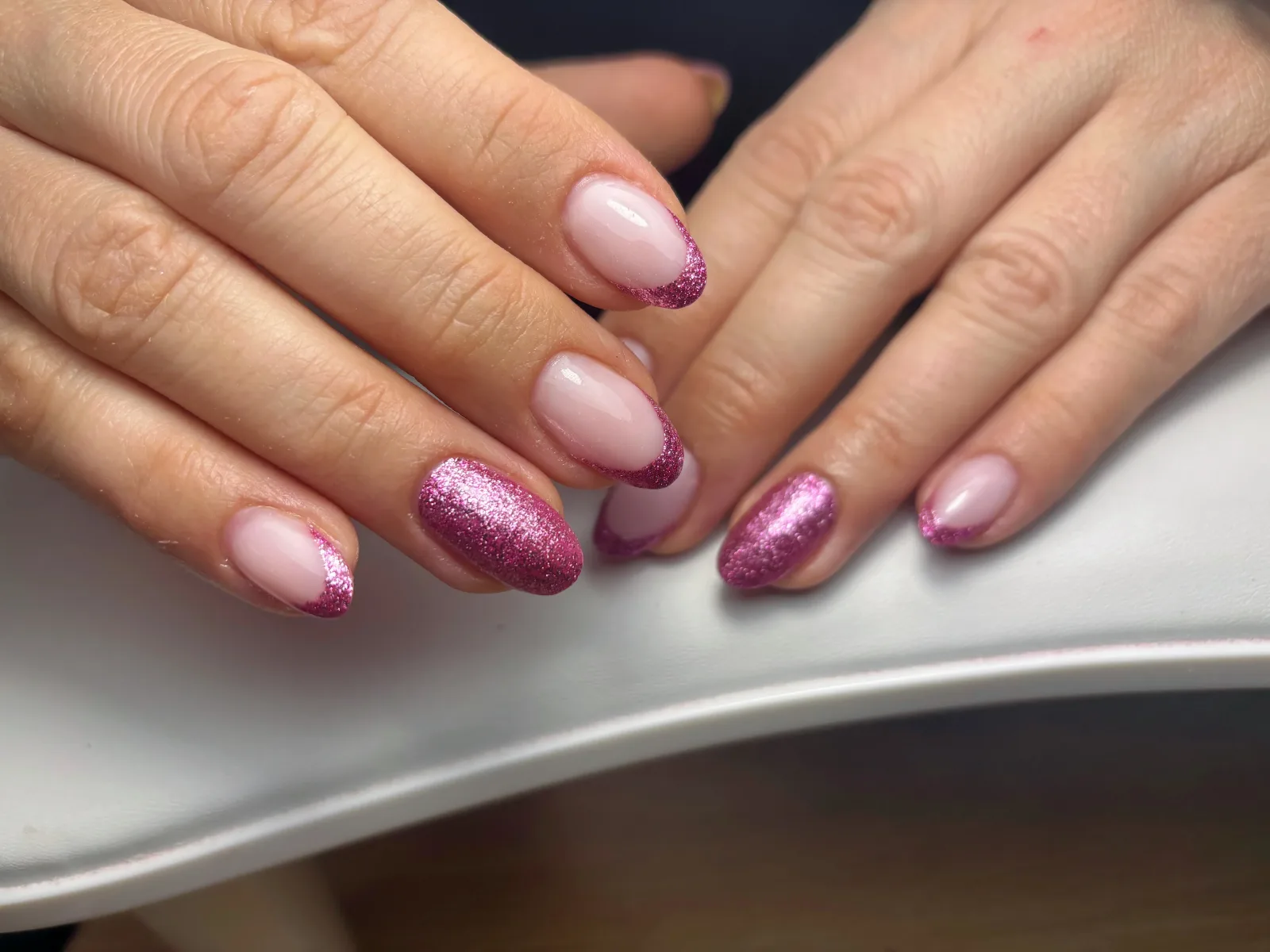 Les trésors de l‘ongle - Onglerie Rousset - Les trésors de l‘ongle - Photo Galerie - OneBooking