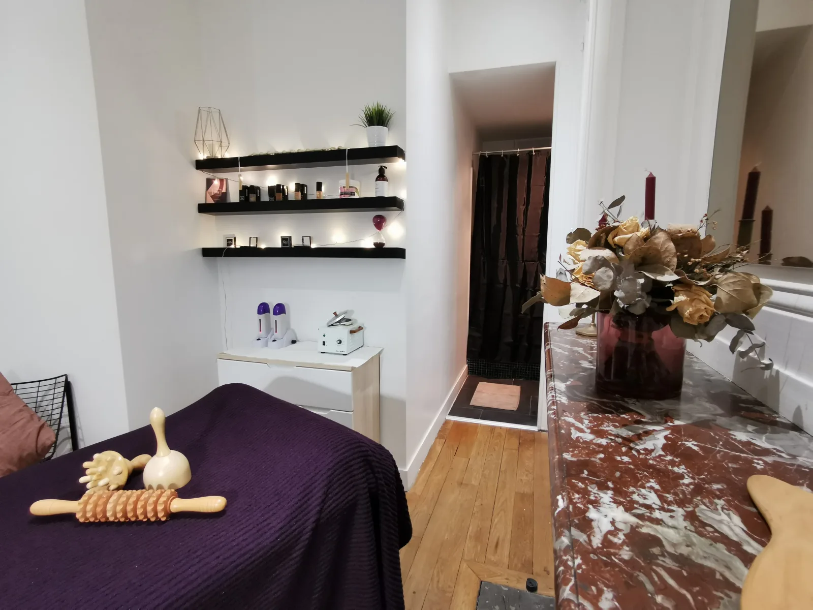 Caroline - Chez Louis Lorenzo - Institut de beauté Tassin-la-Demi-Lune - Caroline - Chez Louis Lorenzo - Photo Galerie - OneBooking