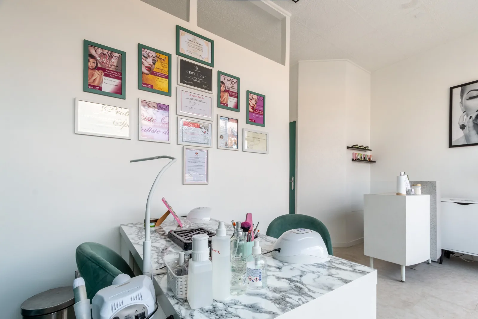 Lilit Beauty 37 - Onglerie Joué-lès-Tours - Lilit Beauty 37 - Photo Galerie - OneBooking