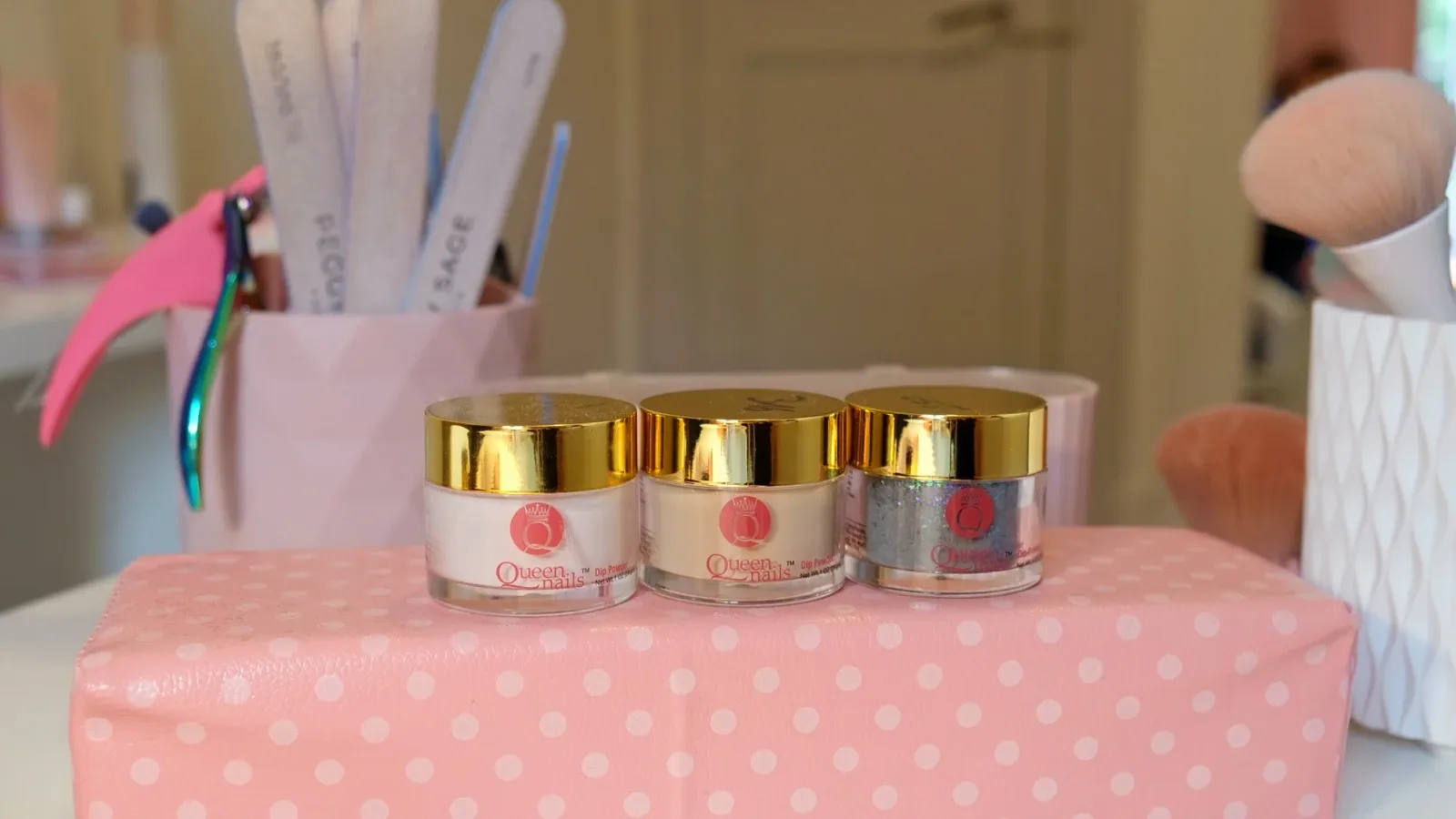 Mlle Porcelaine - Onglerie Villefranche-sur-Saône - Mlle Porcelaine - Photo Galerie - OneBooking