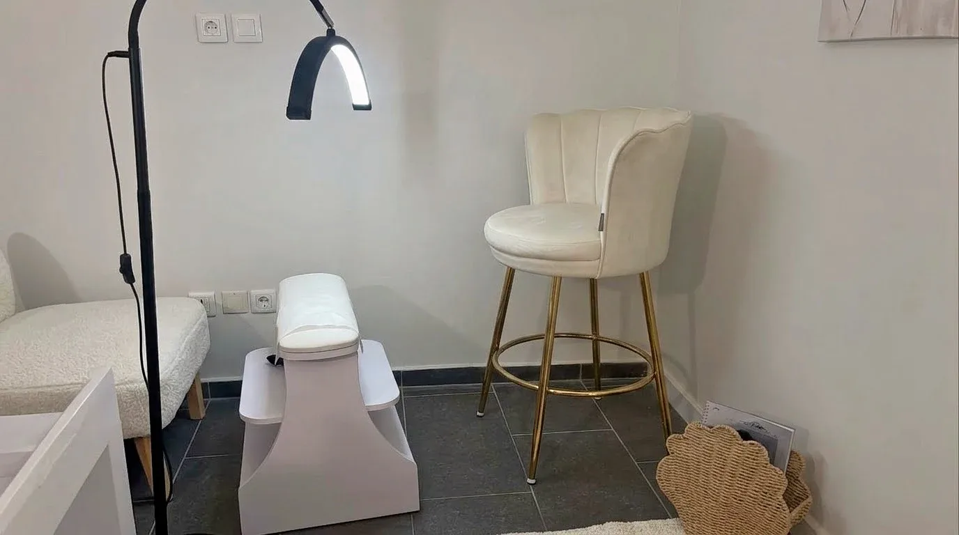 Smile Edit & Nailys Beauty - Onglerie Villefranche-sur-Saône - Smile Edit & Nailys Beauty - Photo Galerie - OneBooking