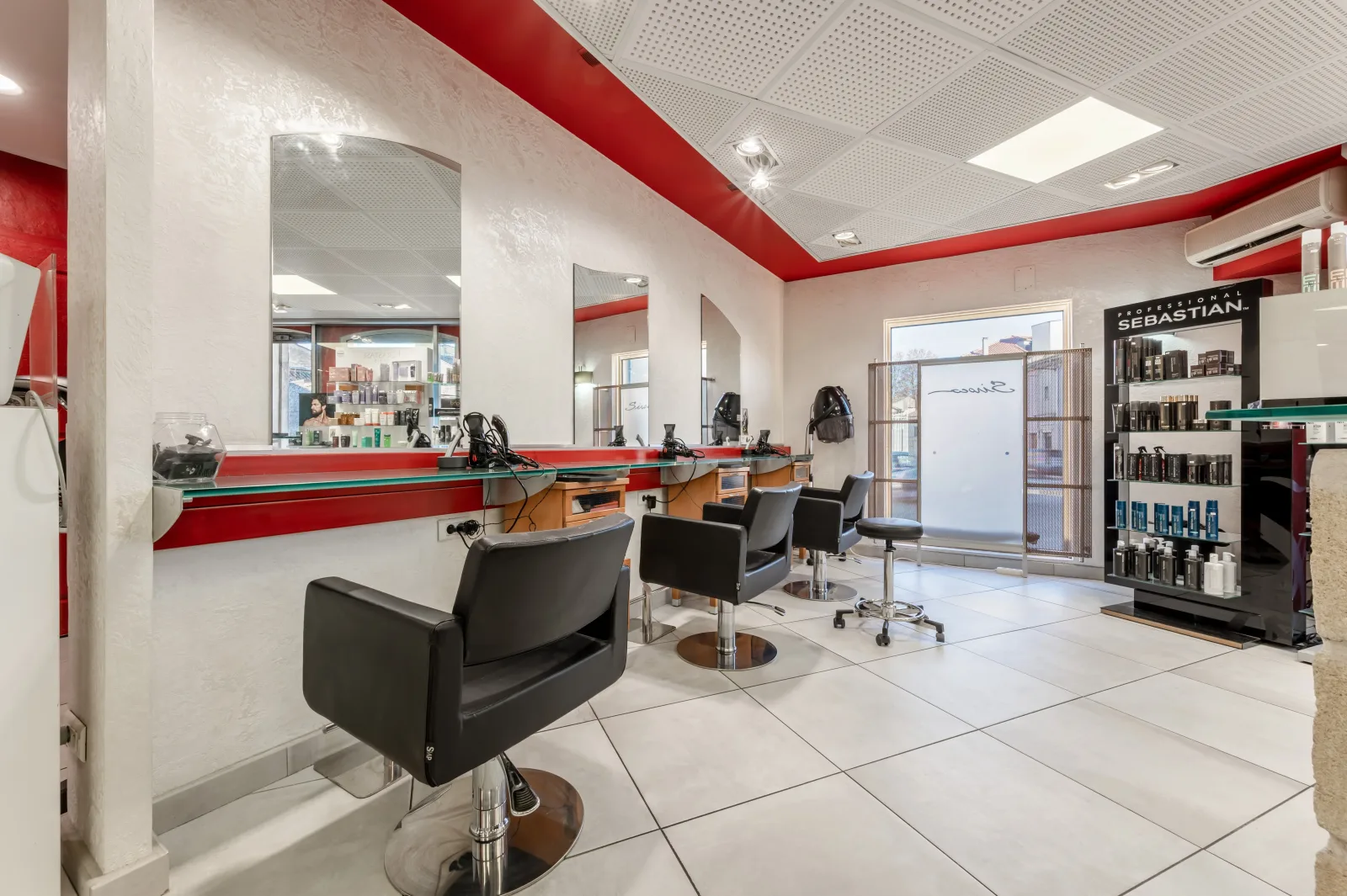 Siroco Coiffure - Coiffure Vauvert - Siroco Coiffure - Photo Galerie - OneBooking