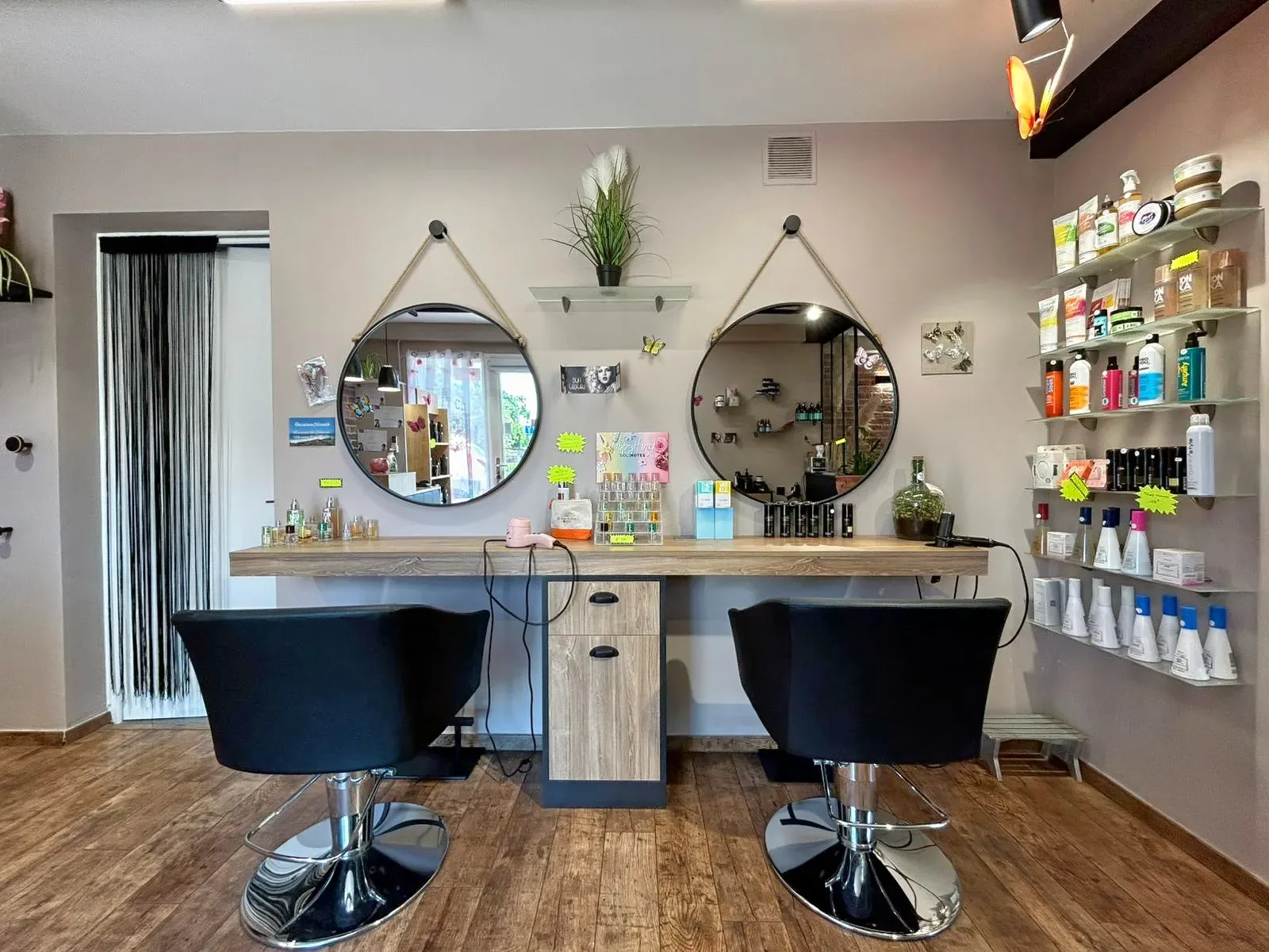 Pampa Coiffure - Coiffure Saint-Denis-lès-Bourg - Pampa Coiffure - Photo Galerie - OneBooking