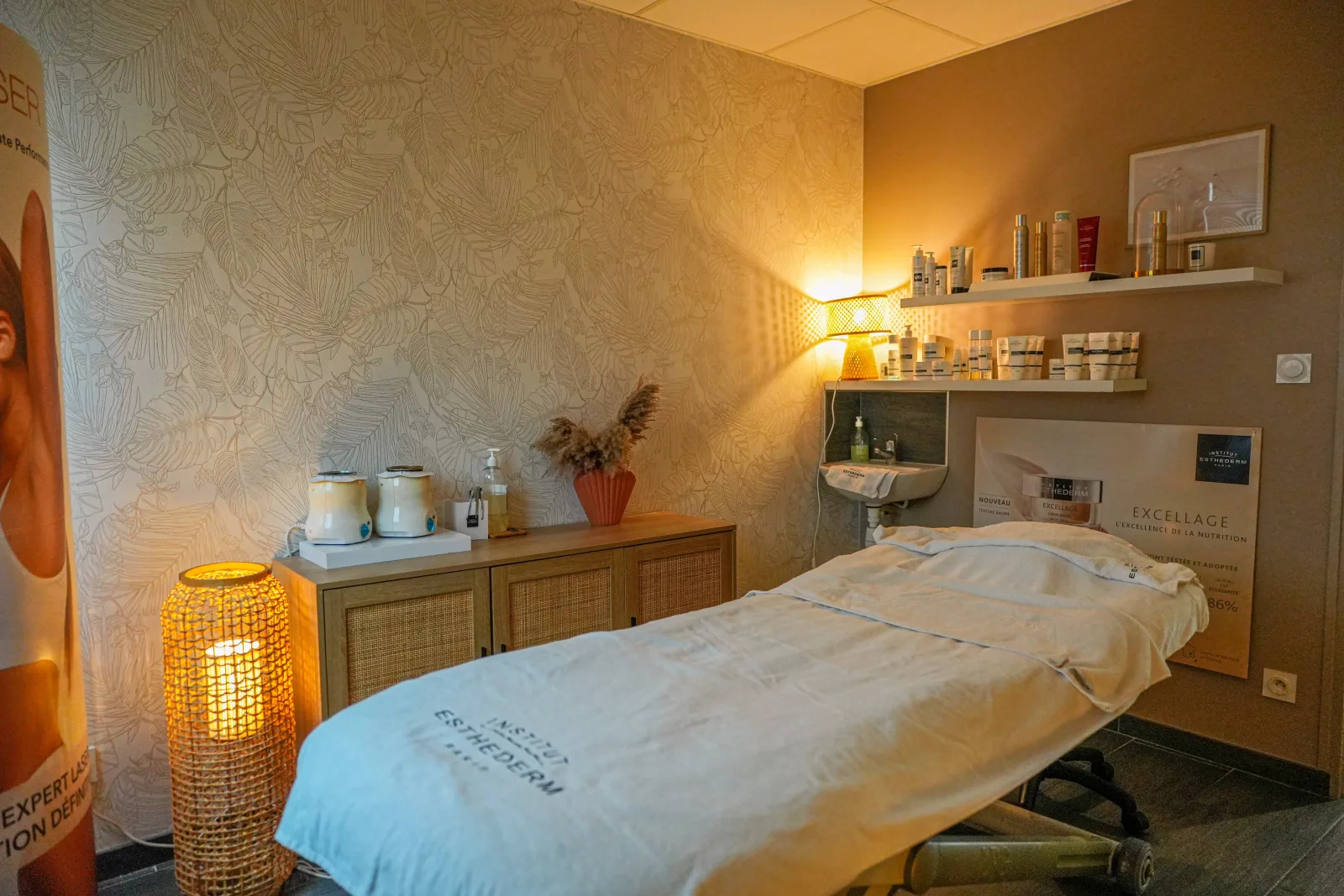 Lotus Forme - Institut de Beauté & Centre Technologie - Onglerie Lannion - Lotus Forme - Institut de Beauté & Centre Technologie - Photo Galerie - OneBooking