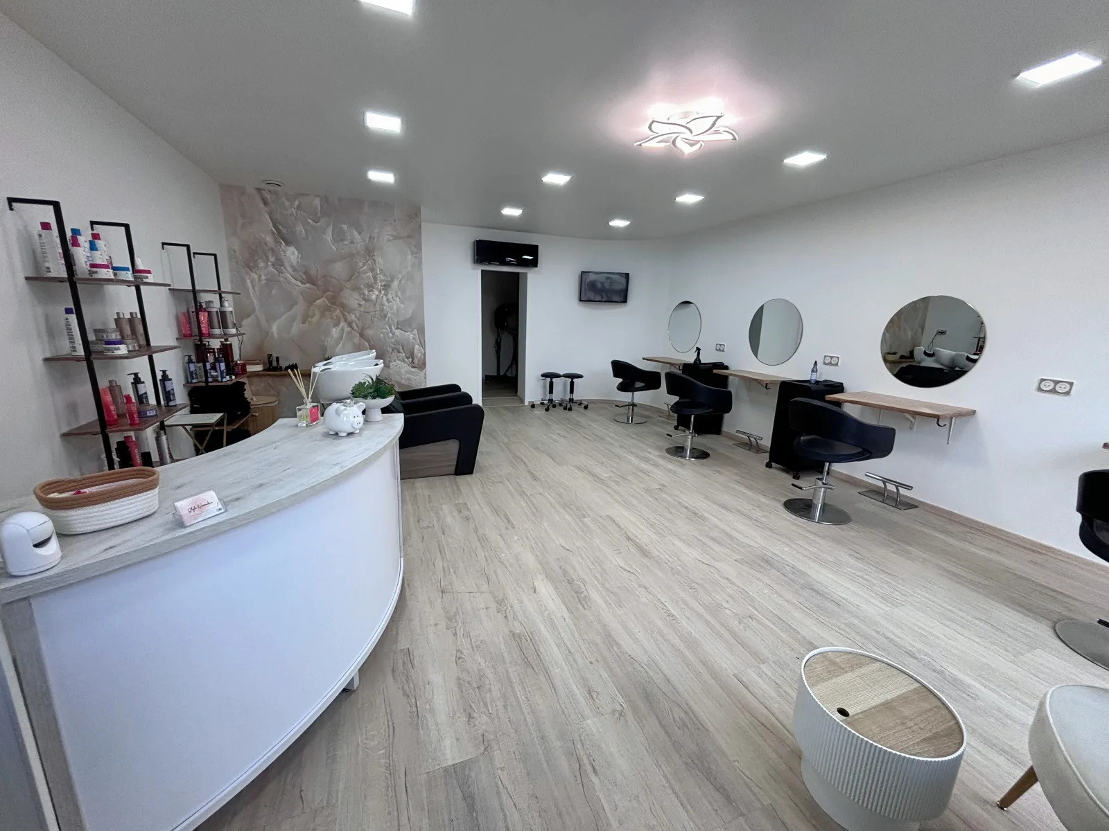 Style d'Amandine - Coiffure Canet-en-Roussillon - Style d'Amandine - Photo Galerie - OneBooking