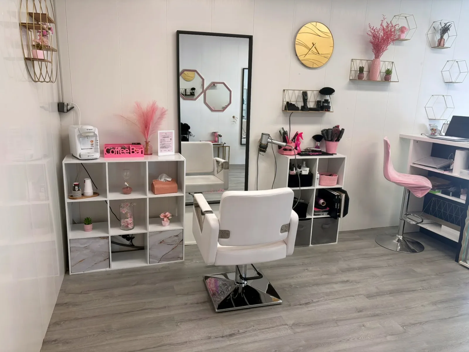 Noë Liss - Coiffure Paulhan - Noë Liss - Photo Galerie - OneBooking