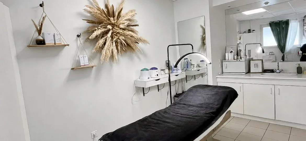 L’Atelier d’Orlane | Regard - Ongle - Bien Être - Sourcils & cils Blois - L’Atelier d’Orlane | Regard - Ongle - Bien Être - Photo Galerie - OneBooking