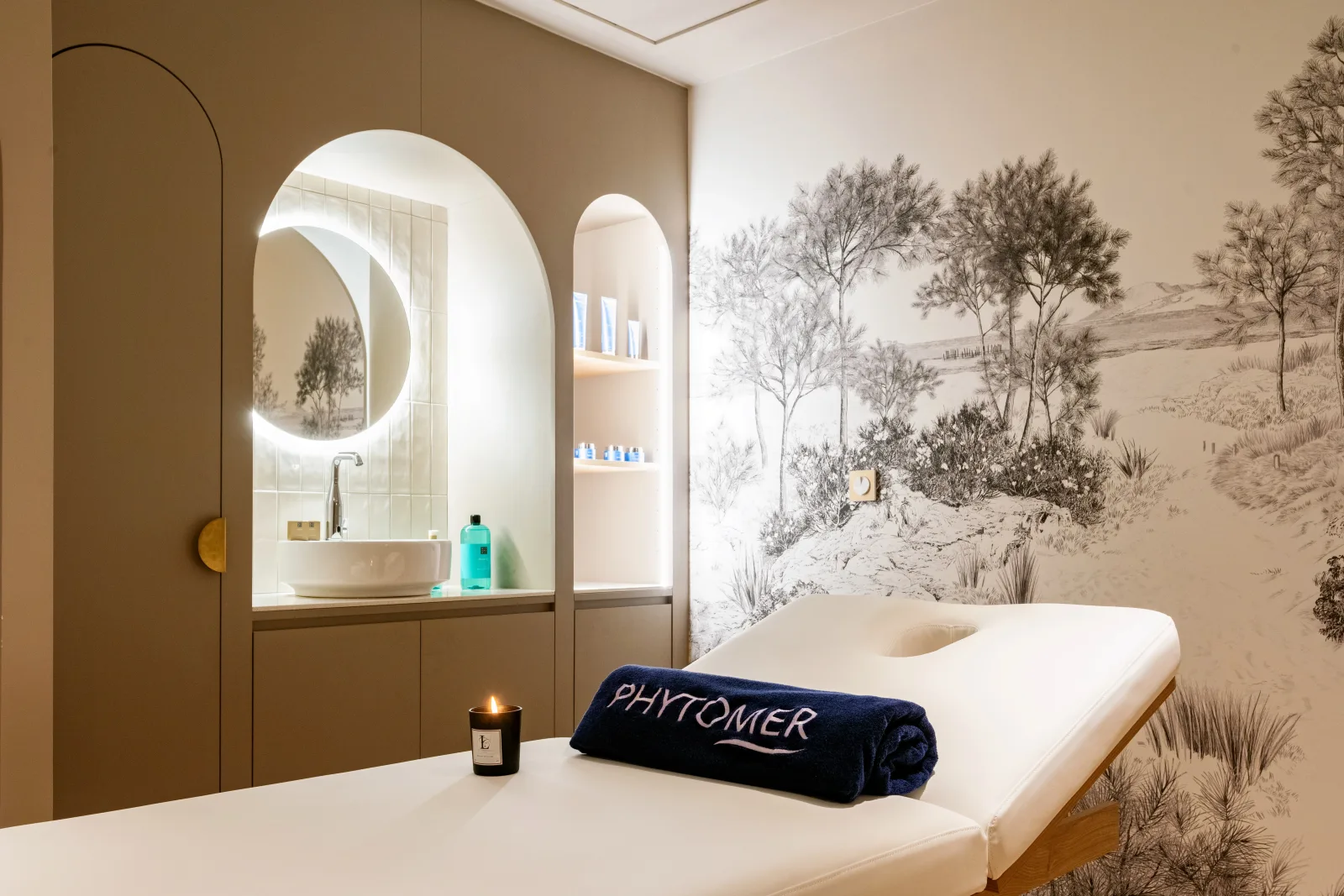 SPA Hôtel Le Champlain - Massage La Rochelle - SPA Hôtel Le Champlain - Photo Galerie - OneBooking