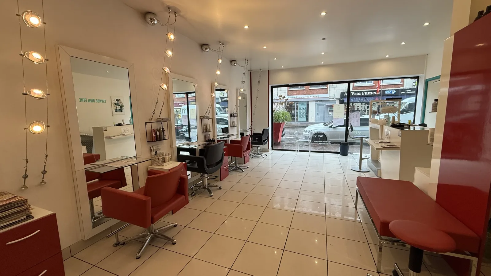 NB Coiff - Coiffure Elbeuf - NB Coiff - Photo Galerie - OneBooking