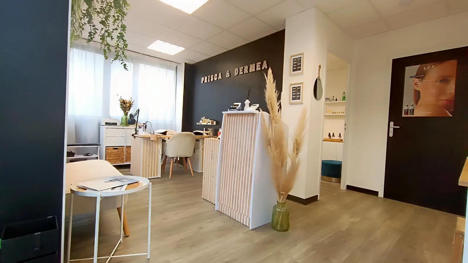 Prisca Institut Facialiste - Onglerie Villefranche-sur-Saône - Prisca Institut Facialiste - Photo Galerie - OneBooking