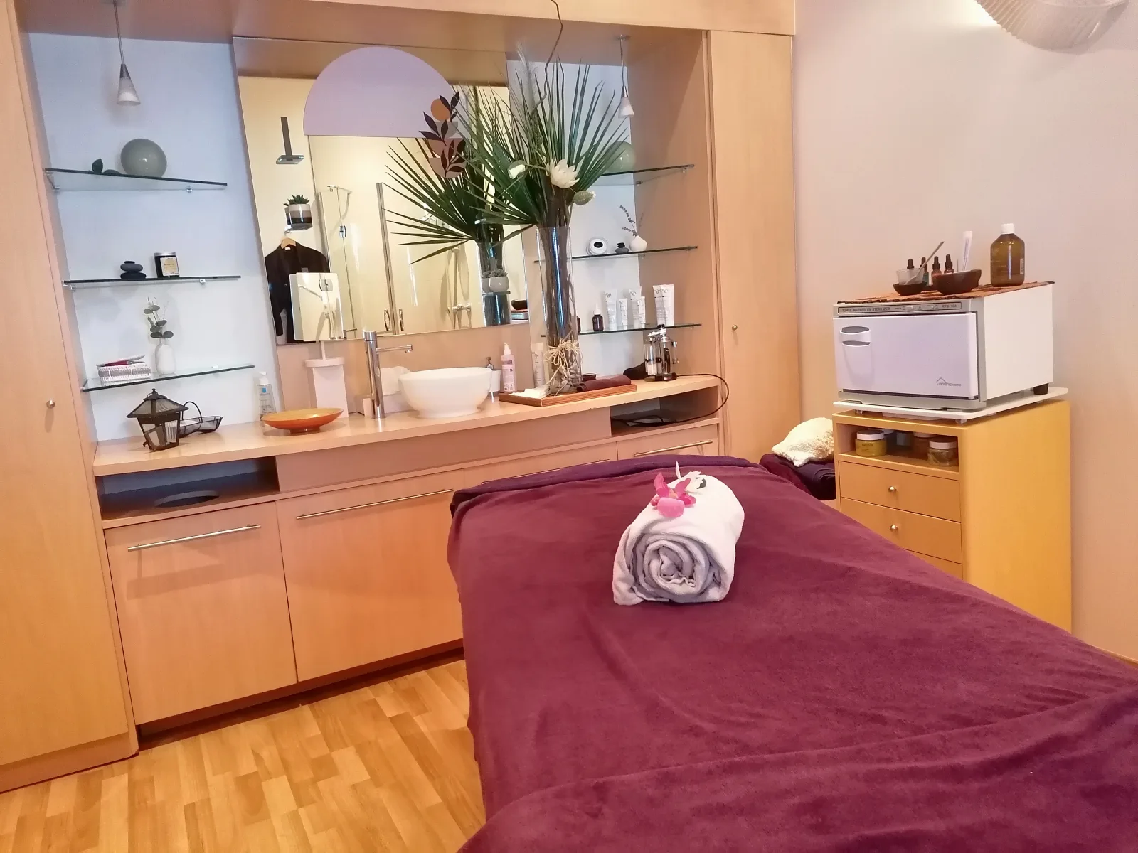 Institut Aromasphere - Onglerie Vichy - Institut Aromasphere - Photo Galerie - OneBooking