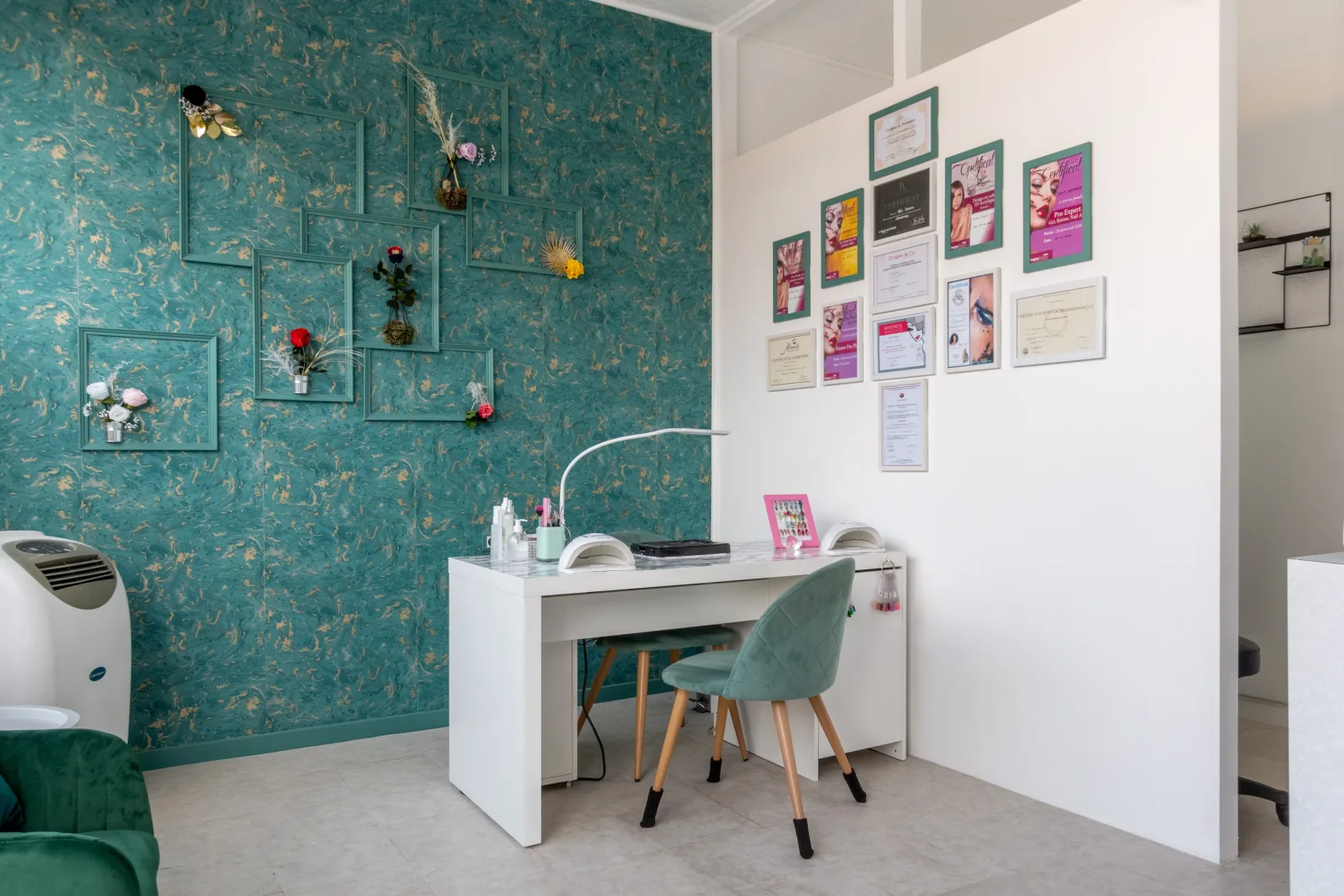 Lilit Beauty 37 - Onglerie Joué-lès-Tours - Lilit Beauty 37 - Photo Galerie - OneBooking