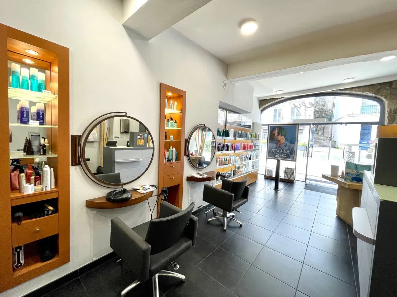 Carpy Coiffeur devient JM Coiffeur - Coiffure Blois - Carpy Coiffeur devient JM Coiffeur - Photo Galerie - OneBooking