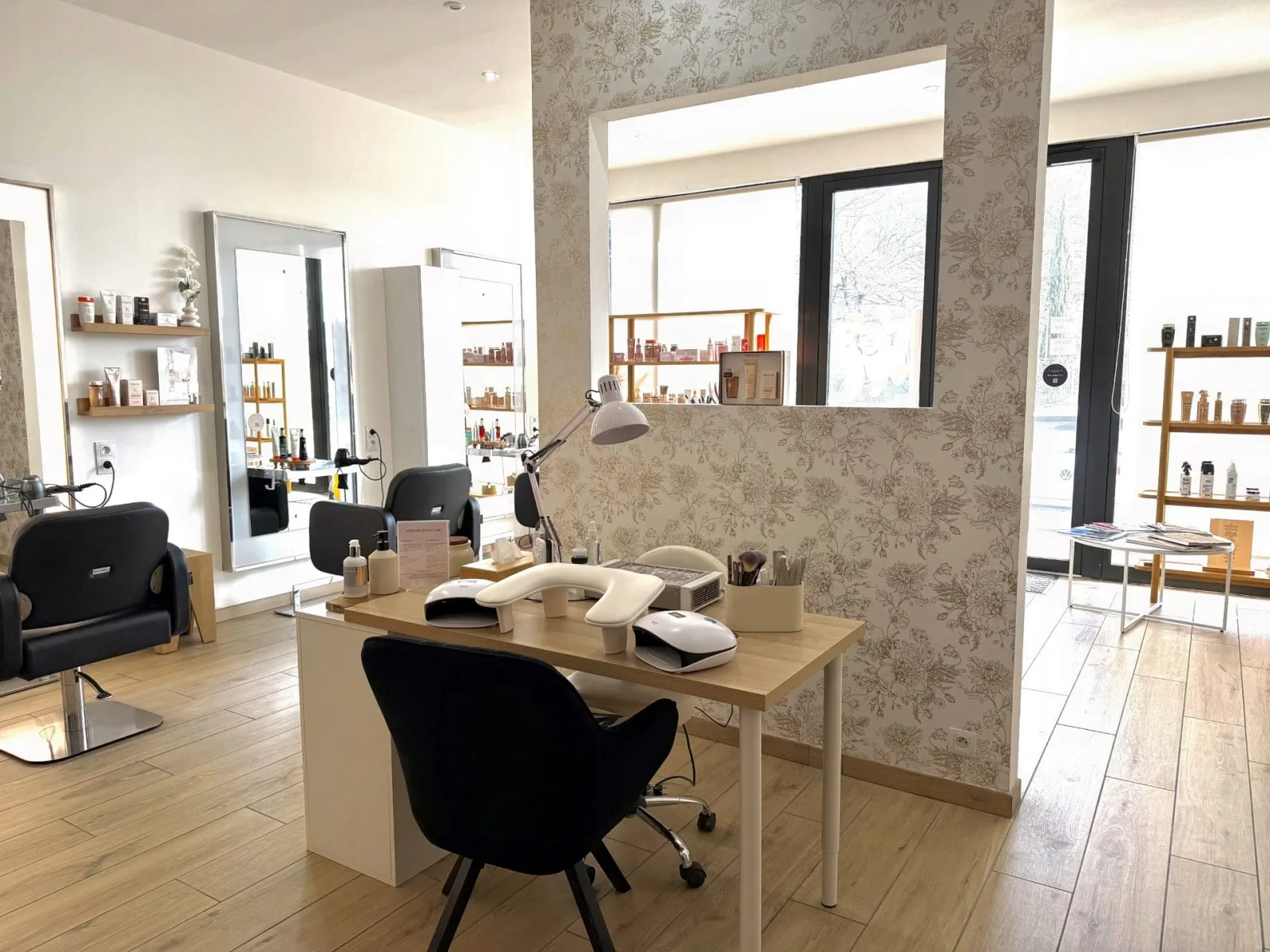 L'Atelier Manucure - Onglerie L'Isle-sur-la-Sorgue - L'Atelier Manucure - Photo Galerie - OneBooking