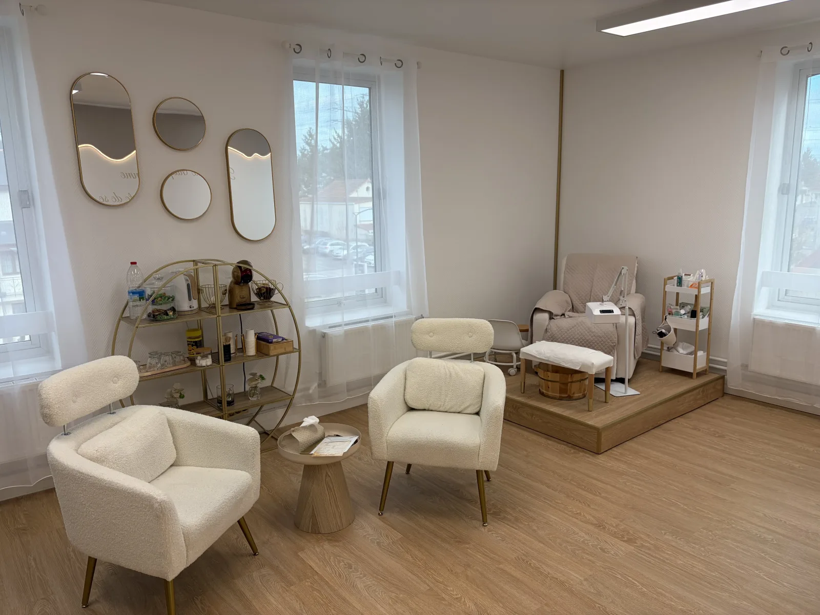 Maya Beauty - Onglerie Palaiseau - Maya Beauty - Photo Galerie - OneBooking